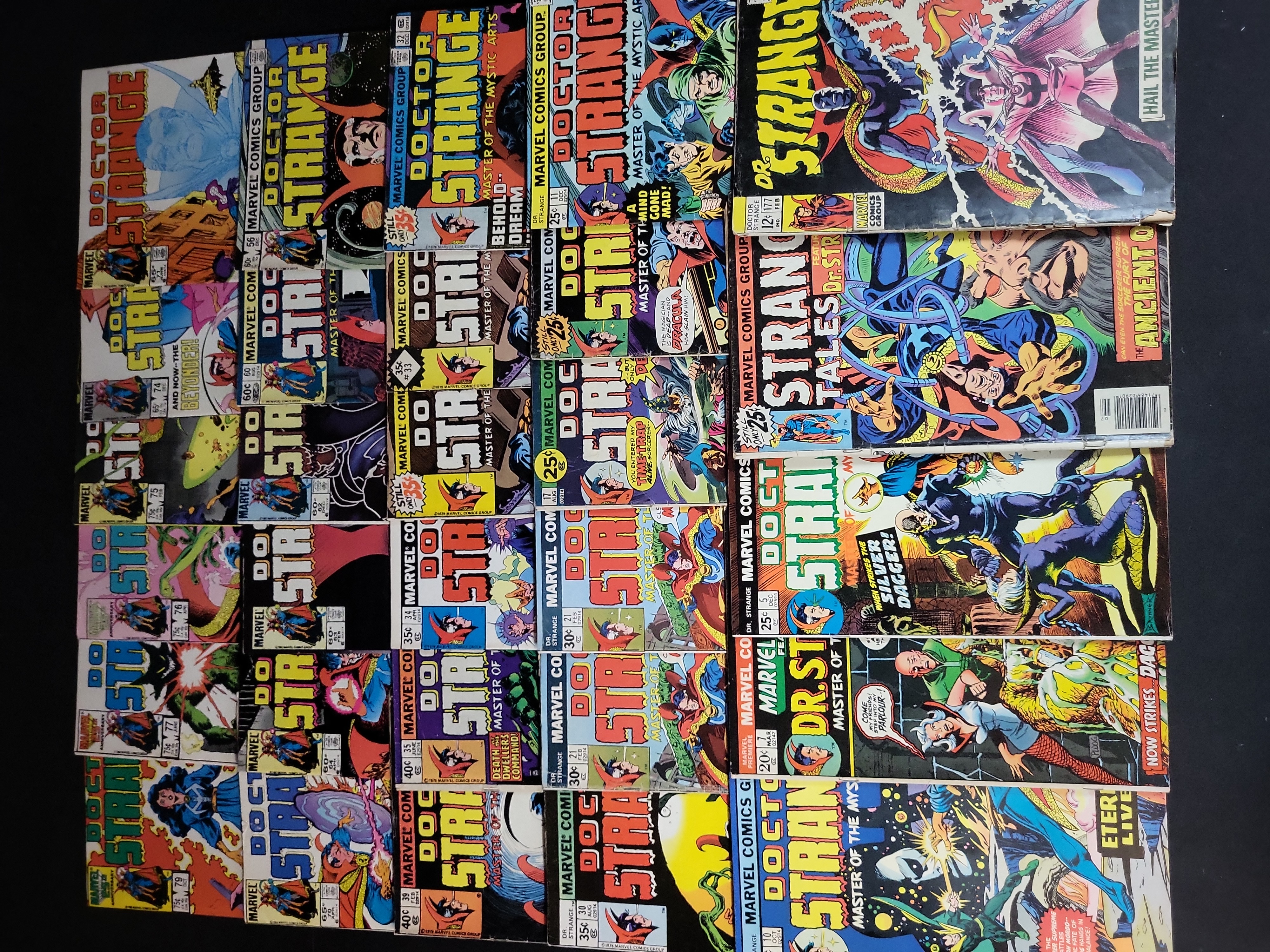 I03752 | A Group of Marvel Comics Group Doctor Strange Comic Books