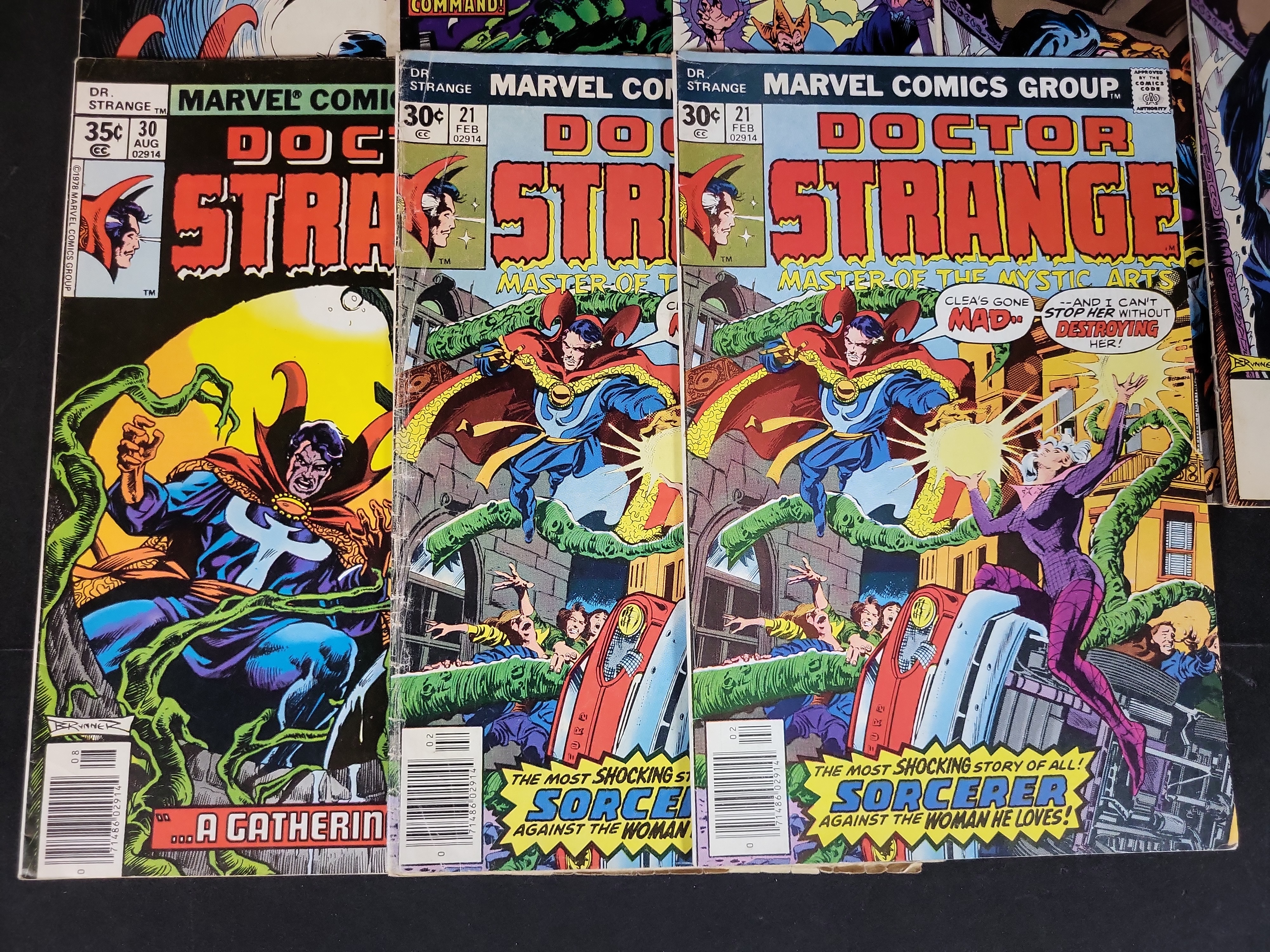 I03752 | A Group of Marvel Comics Group Doctor Strange Comic Books