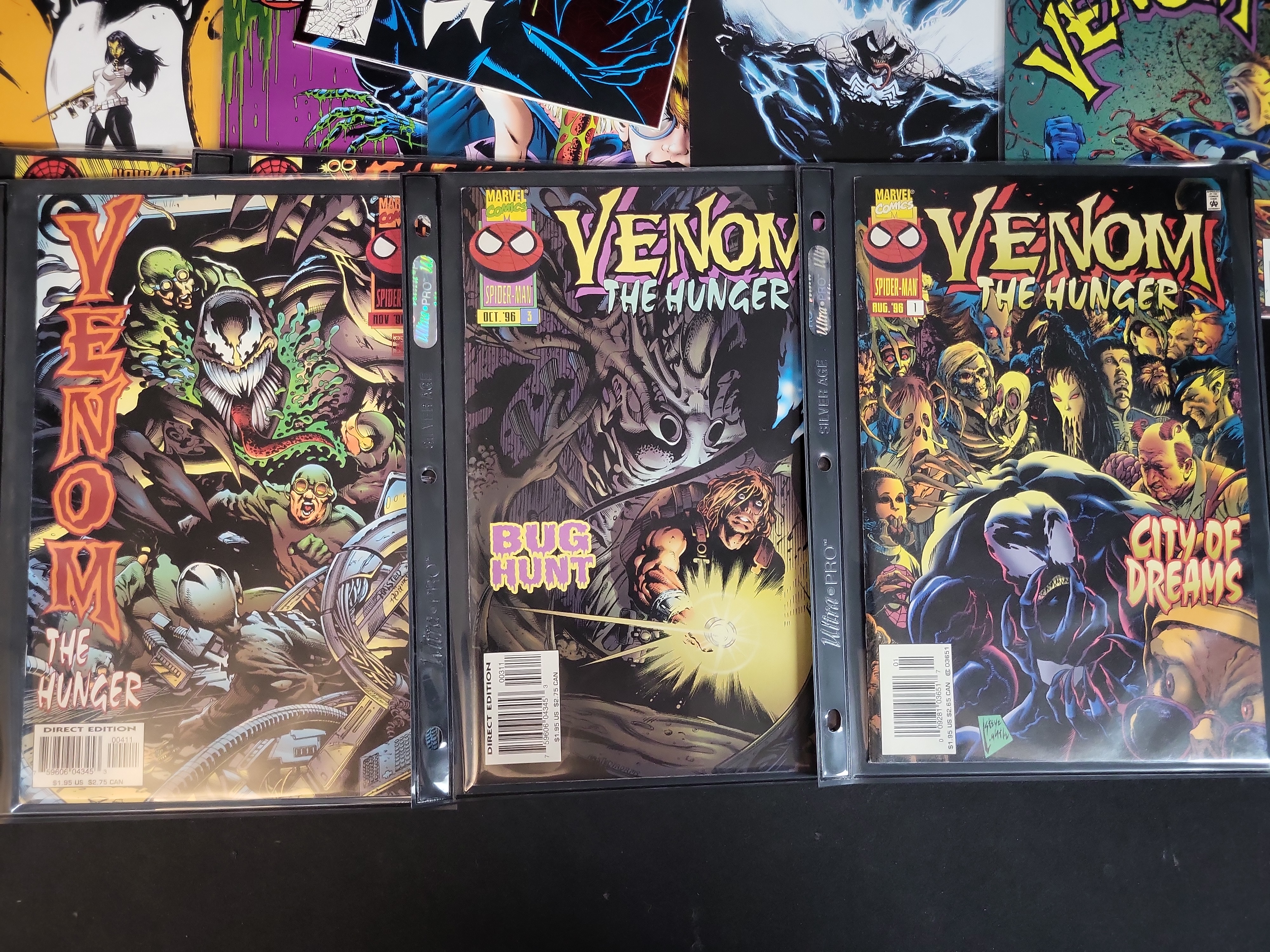 I03724 | A Collection of approximately 35 Marvel Comic Books featuring Venom and Carnage