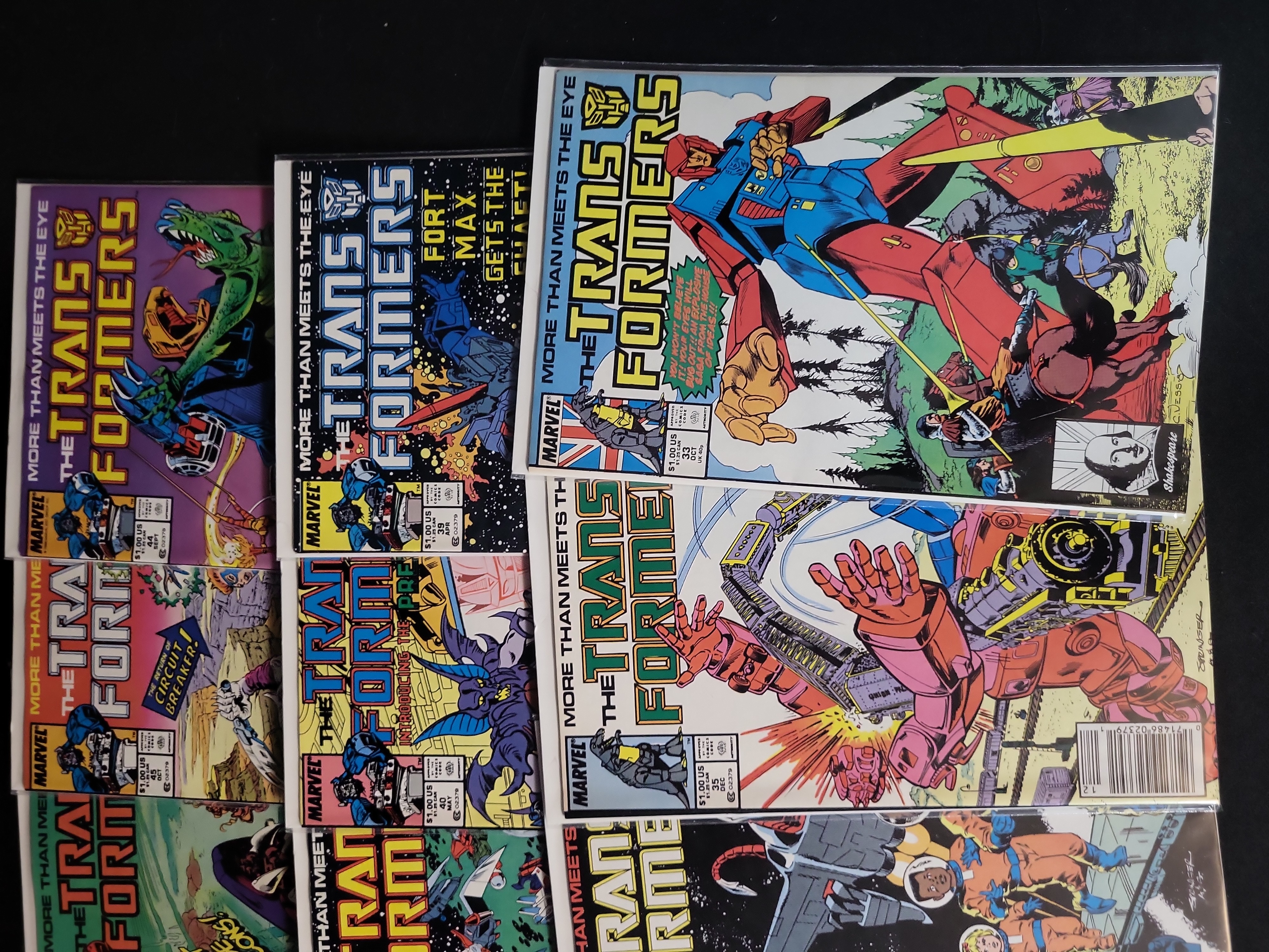 I03787 | A Group of Marvel Comics The Transformers Comic Books