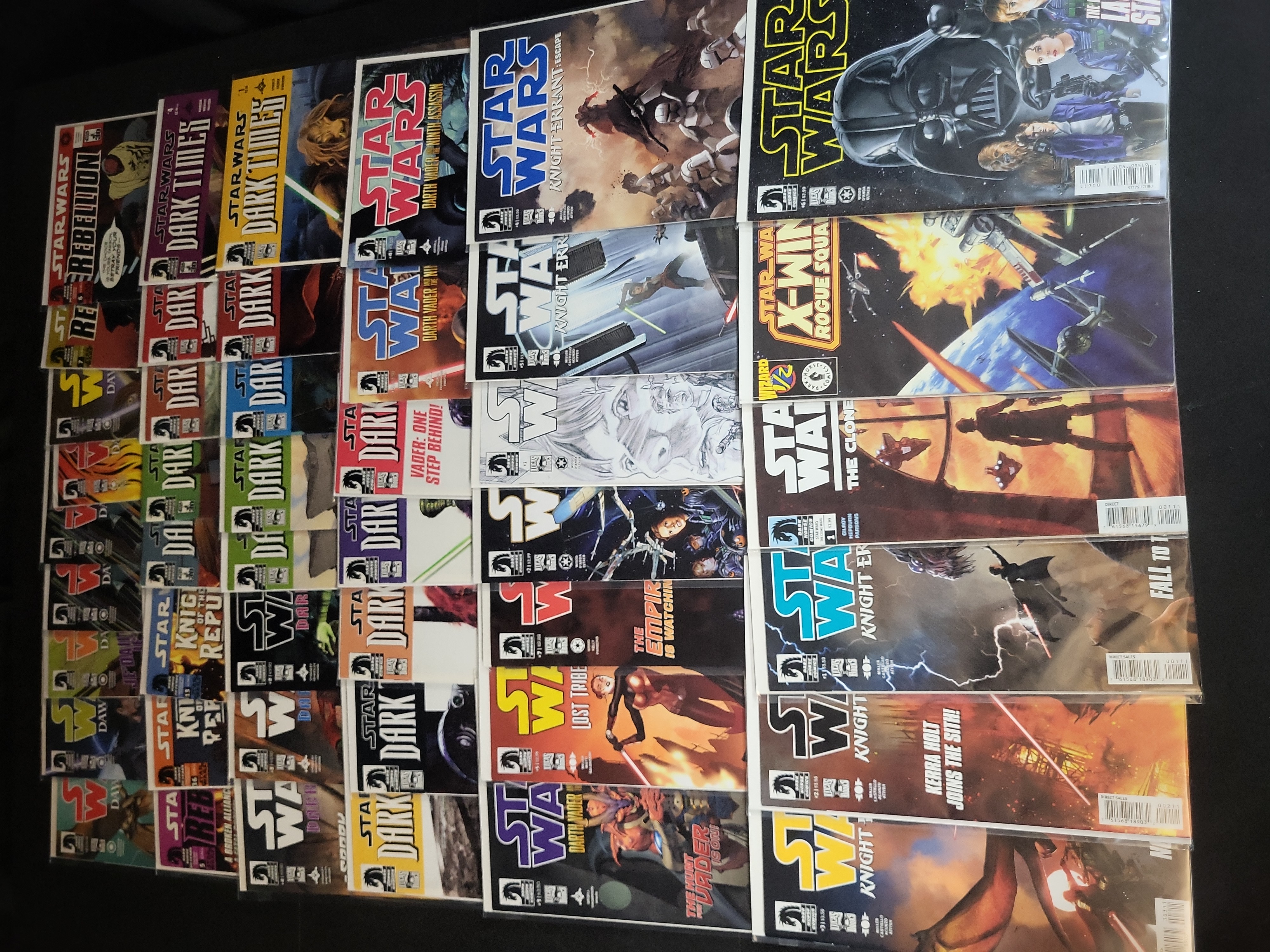 I03791 | A Collection of Dark Horse Star Wars Comic Books