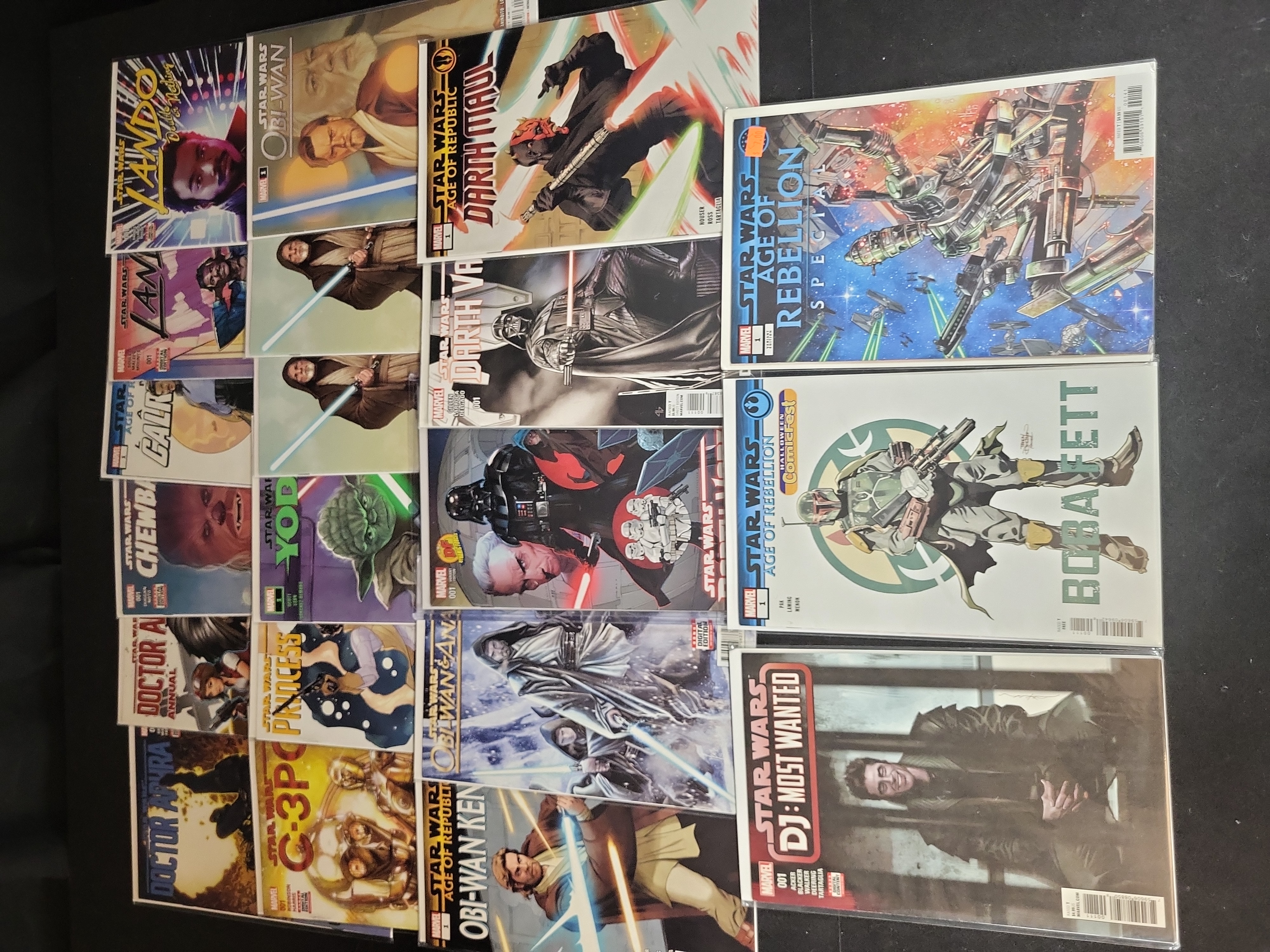 I03794 | A Collection of Modern Age Marvel Star Wars Comics featuring Variant Editions and Certificate of Authenticity