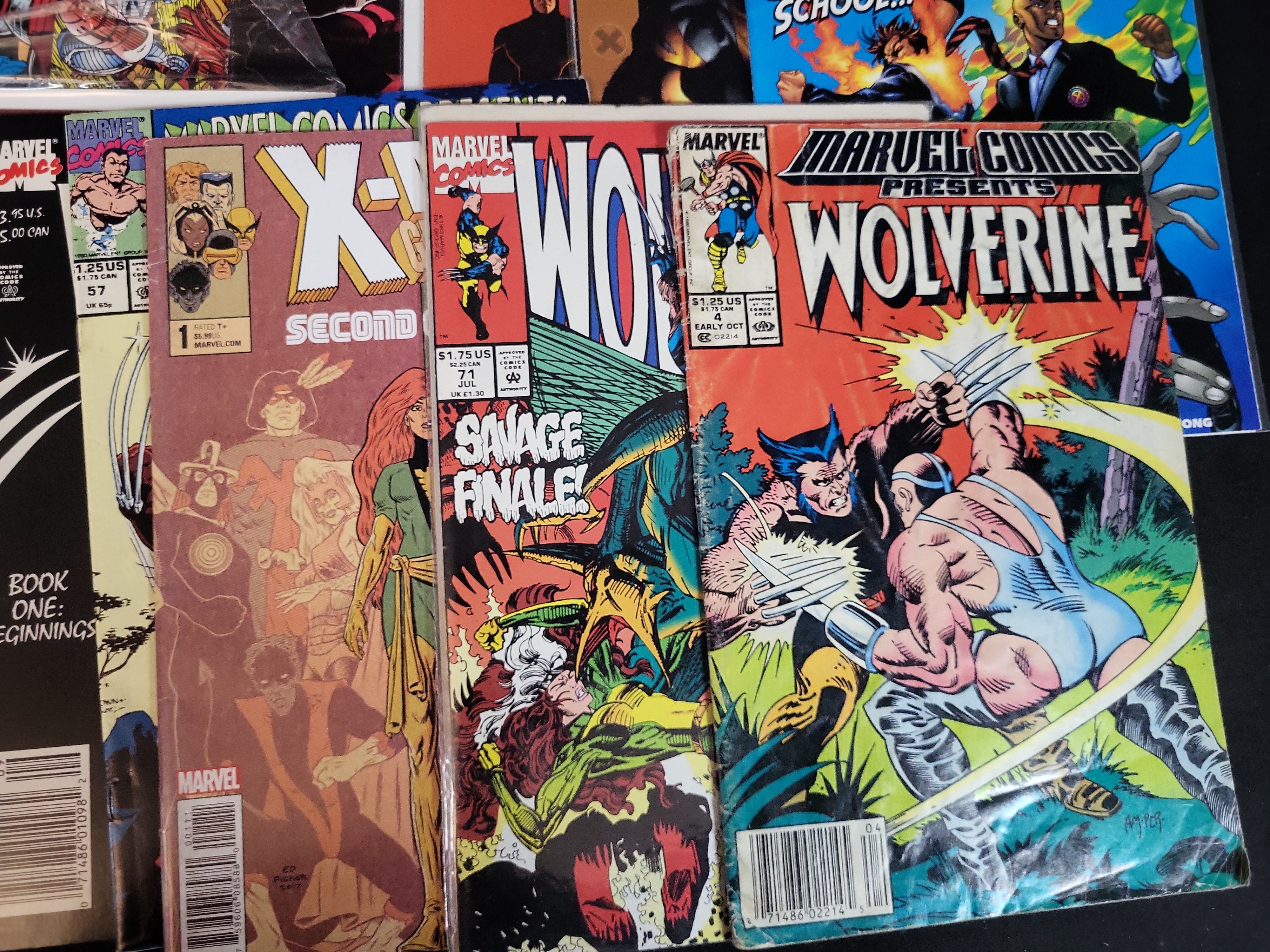 I03613 | A Collection of Marvel Comics Featuring X-Men and Wolverine Titles
