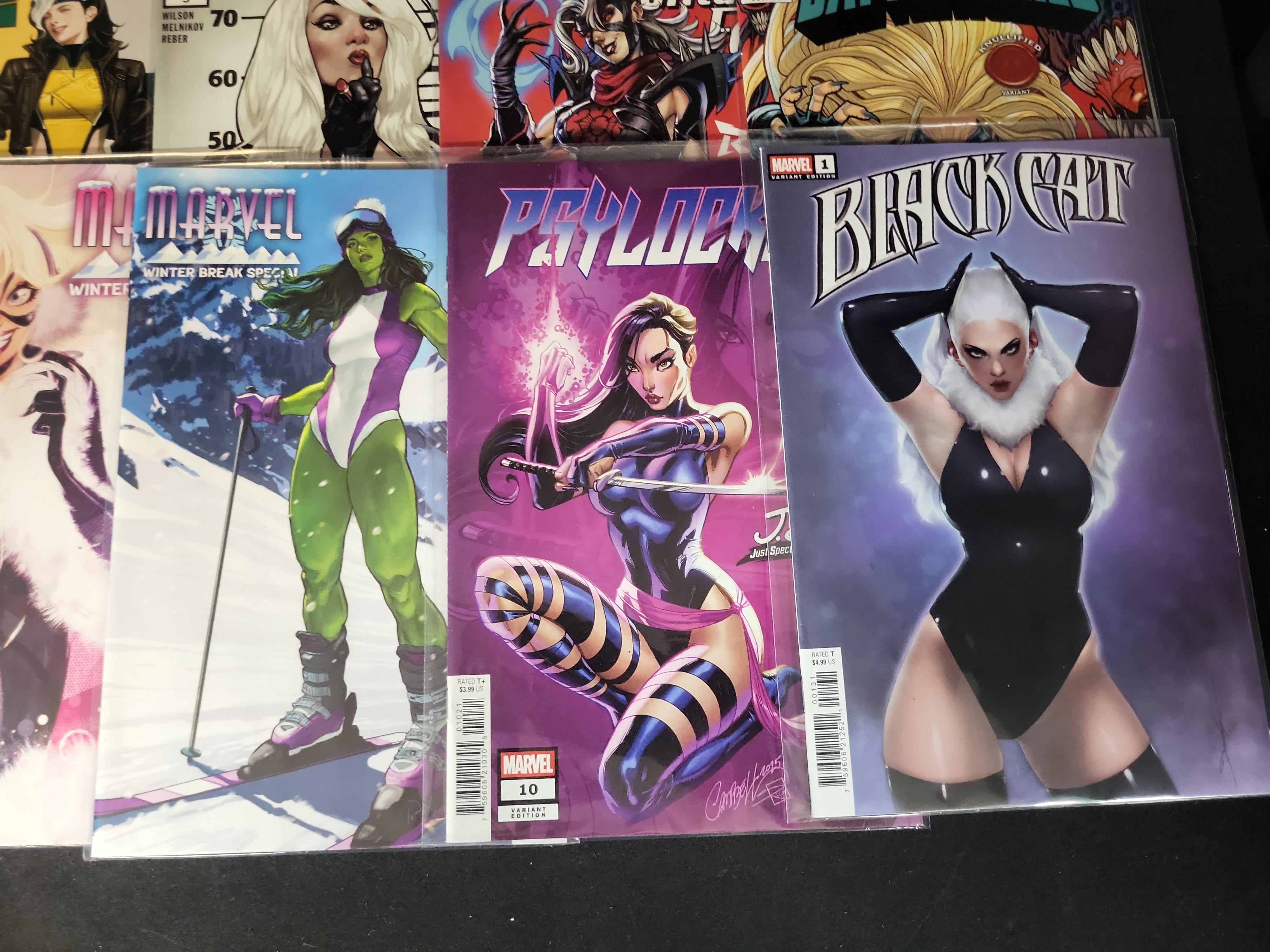 I03738 | An Assortment of Marvel Comics Featuring Female Protagonists and Variant Covers