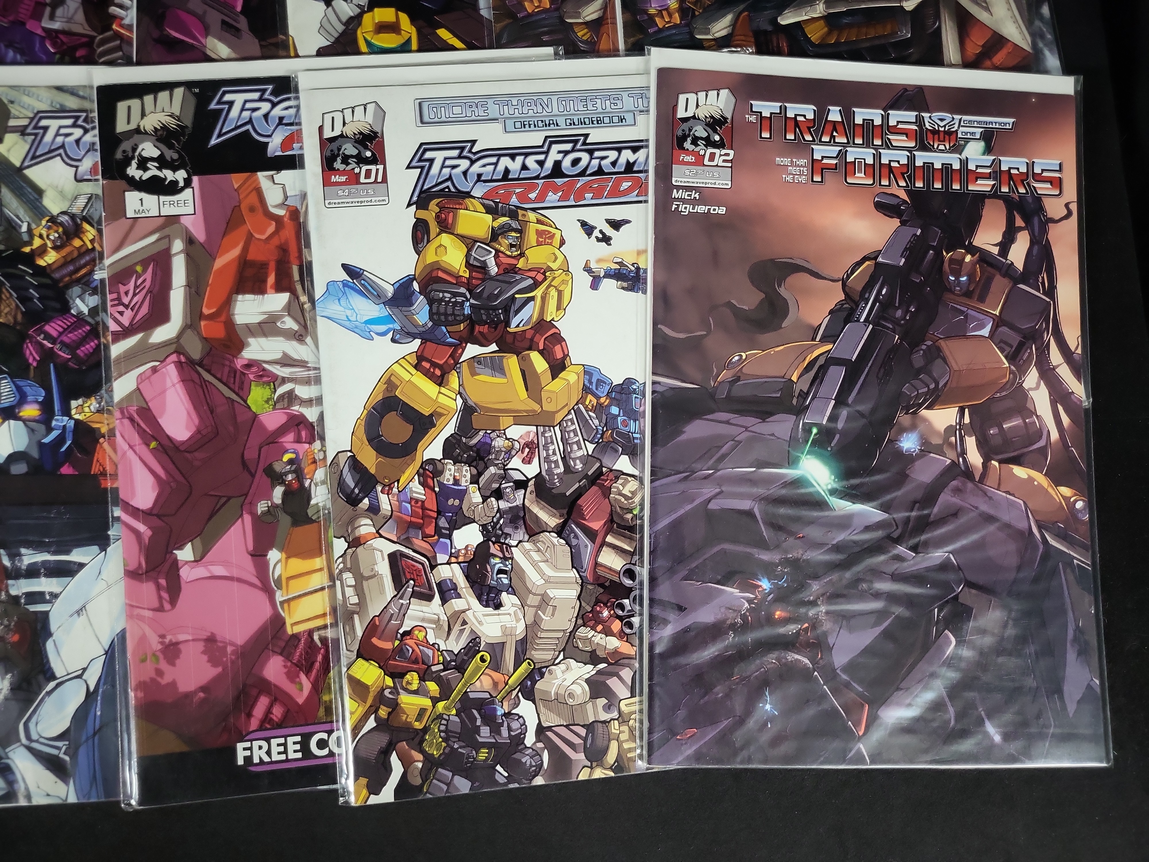 I03782 | An Assortment of Dreamwave Productions Transformers Comic Books