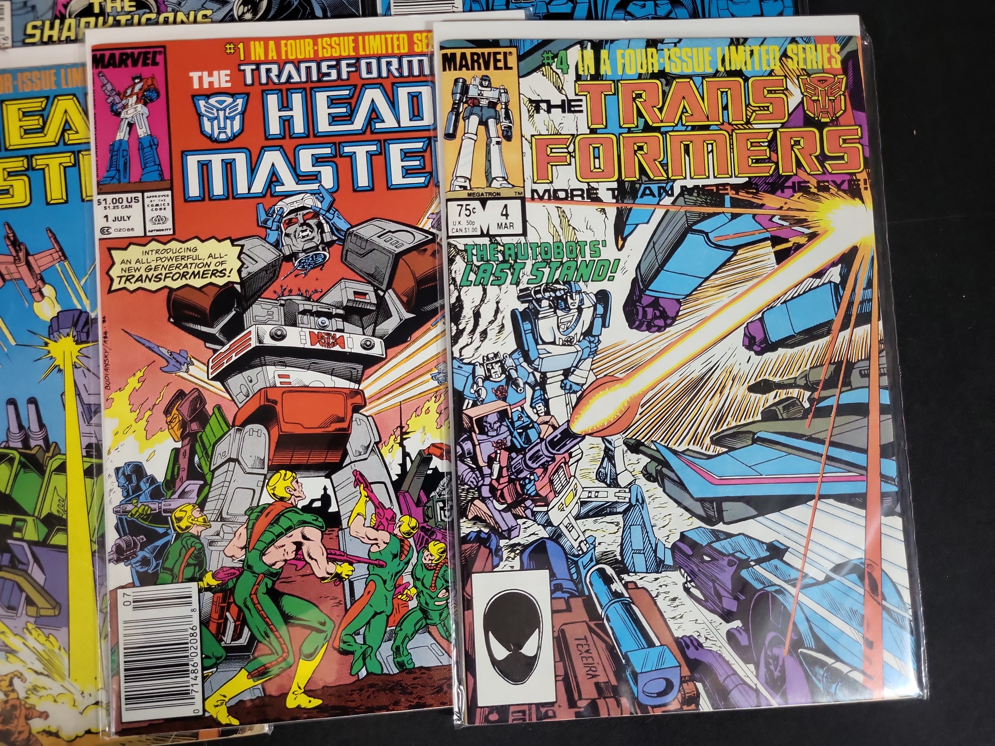 I03788 | A Collection of Vintage Marvel Transformers Comic Books