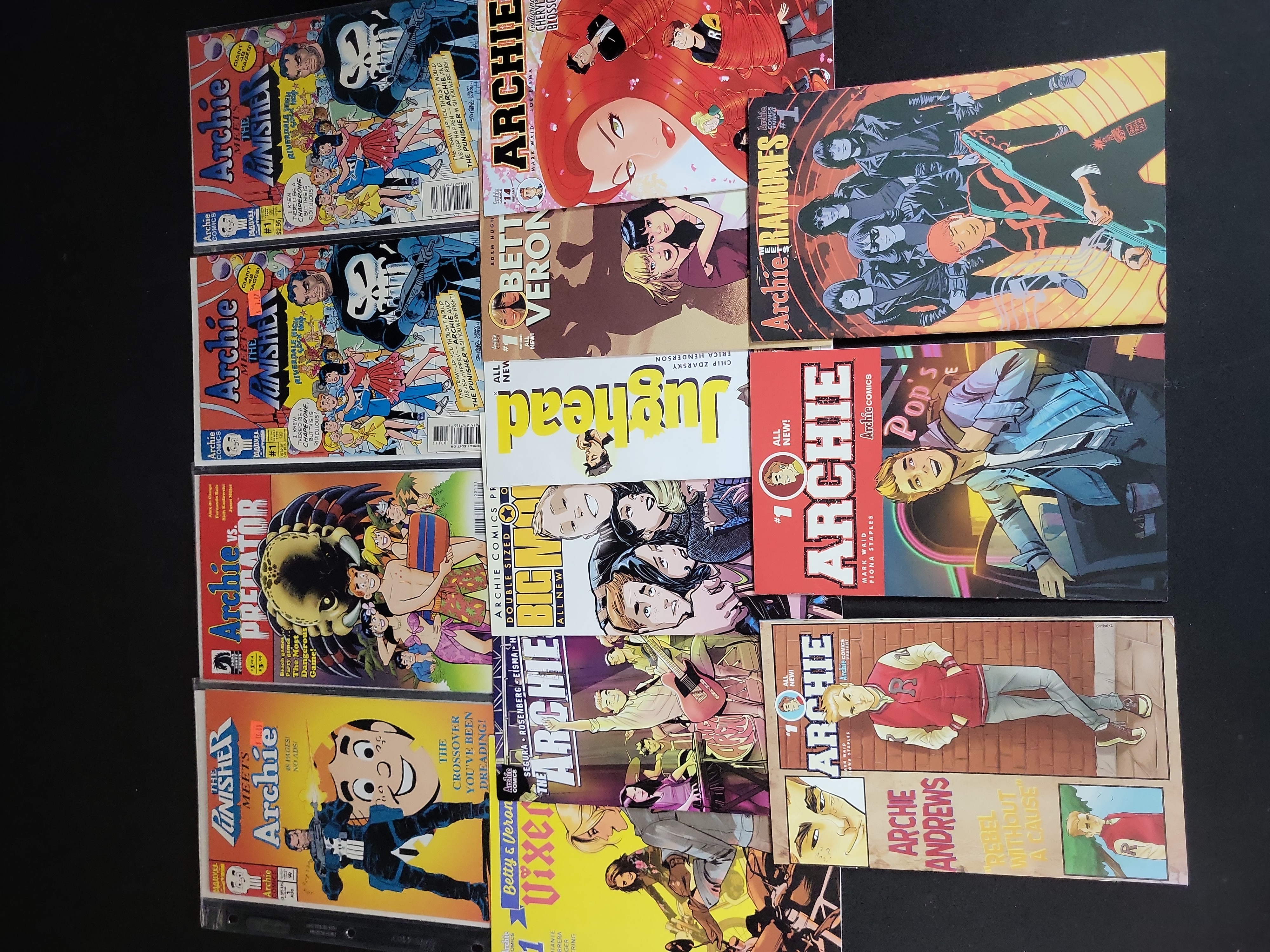 I03914 | A Collection of 13 Archie Comics Including Punisher, Predator, and Ramones Crossovers plus New Riverdale Reboot Issues