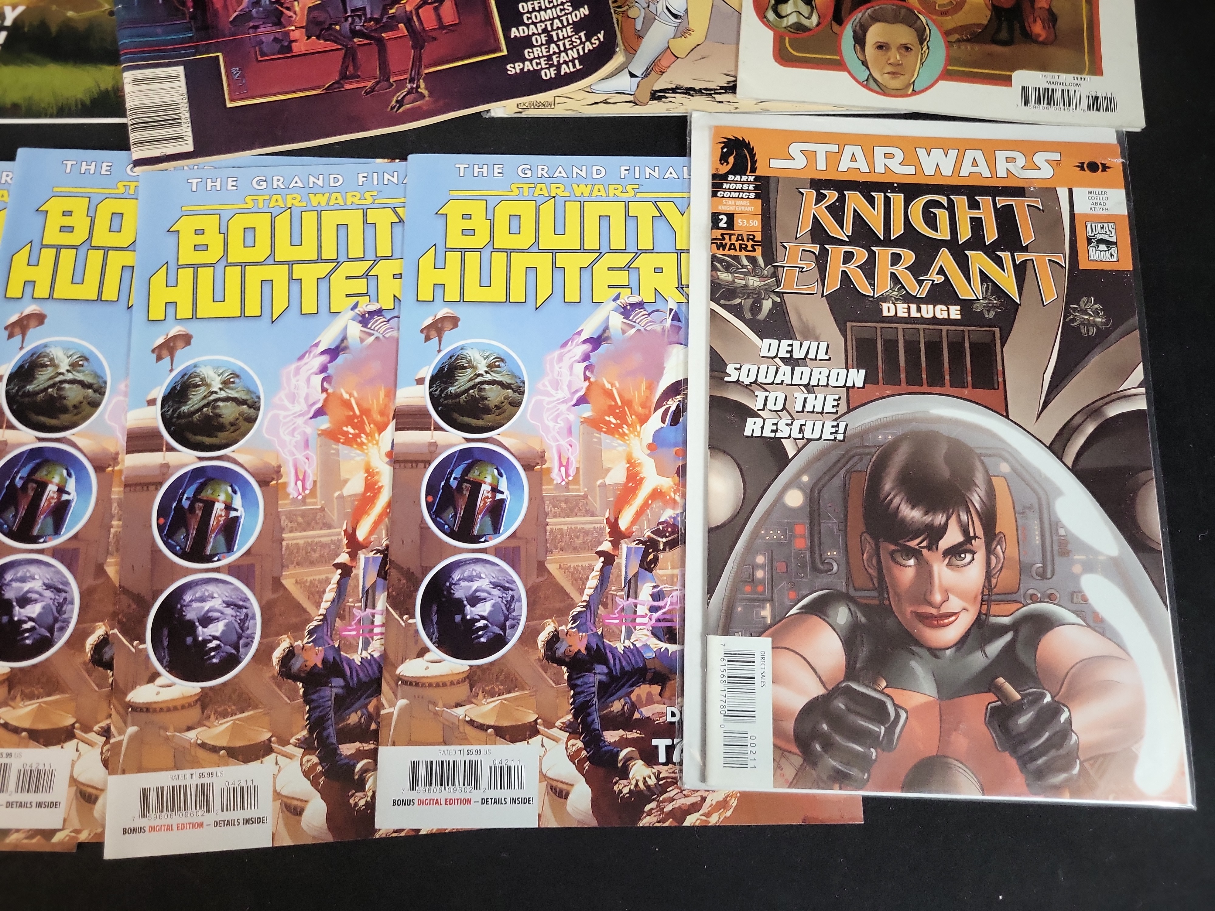 I03625 | Collection of 18 Star Wars Comic Books Published by Marvel and Dark Horse Comics