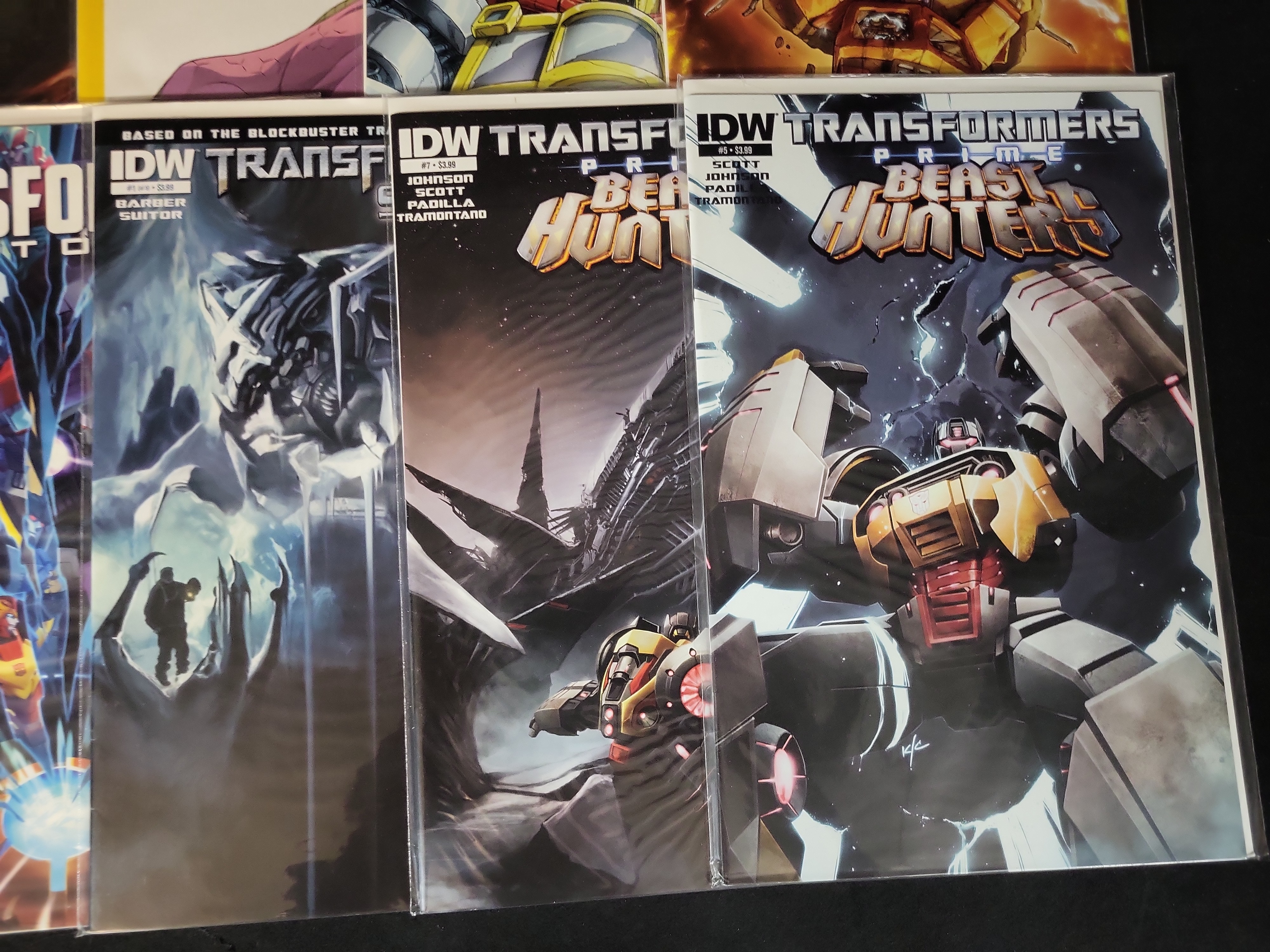 I03786 | A Collection of IDW Publishing Transformers Modern Age Comic Books