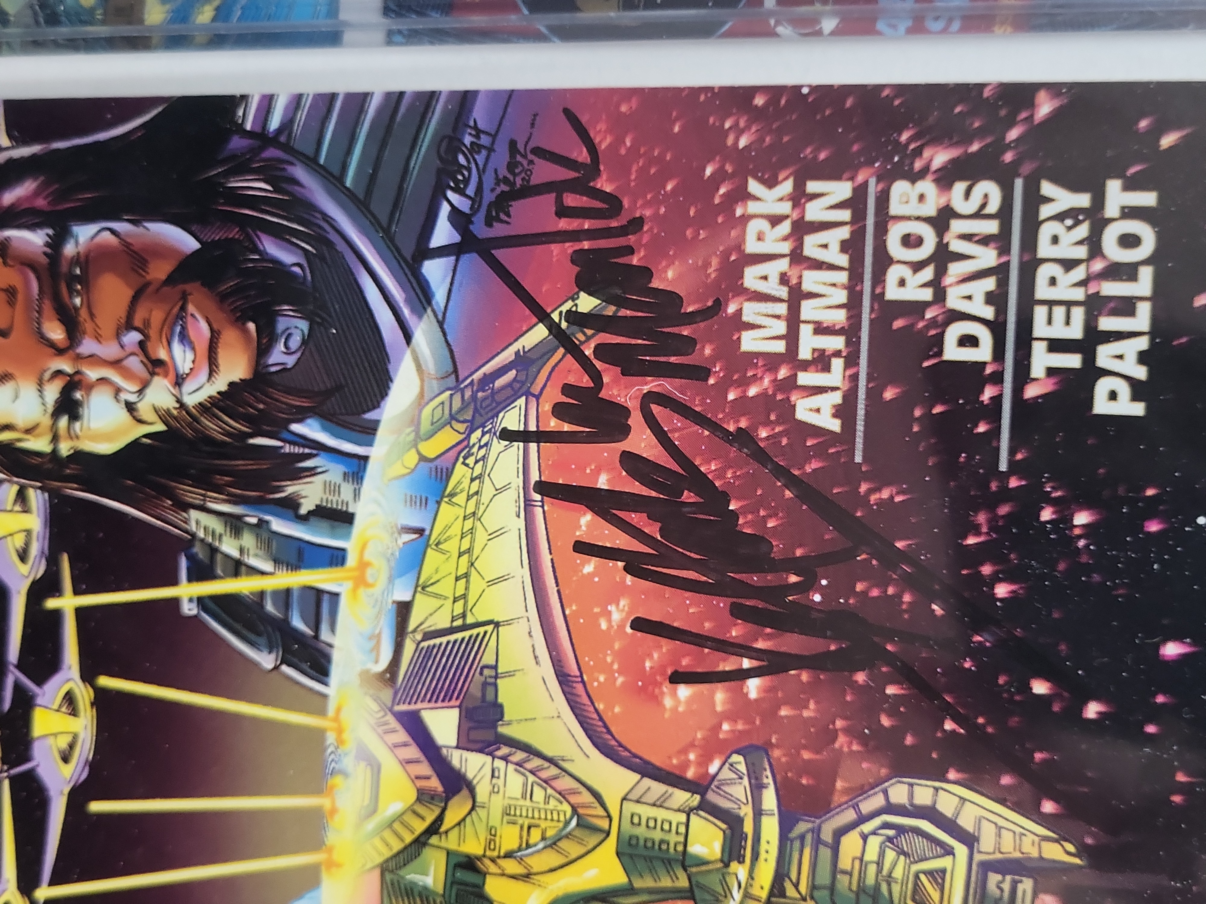 I03780 | A Collection of Star Trek Comic Books Including Malibu Deep Space Nine and IDW Publishing Titles