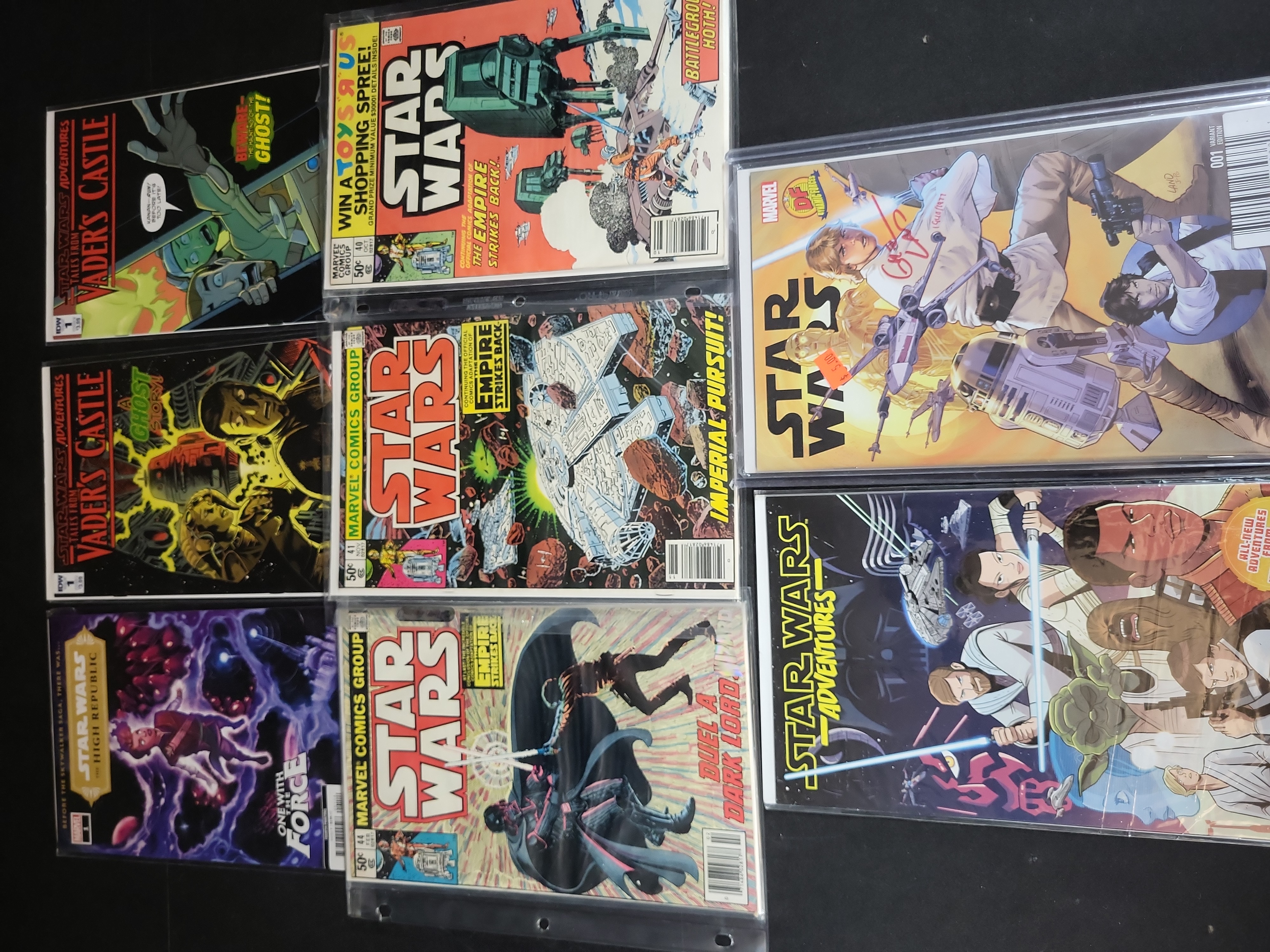 I03793 | An Assortment of Vintage and Modern Star Wars Comic Books