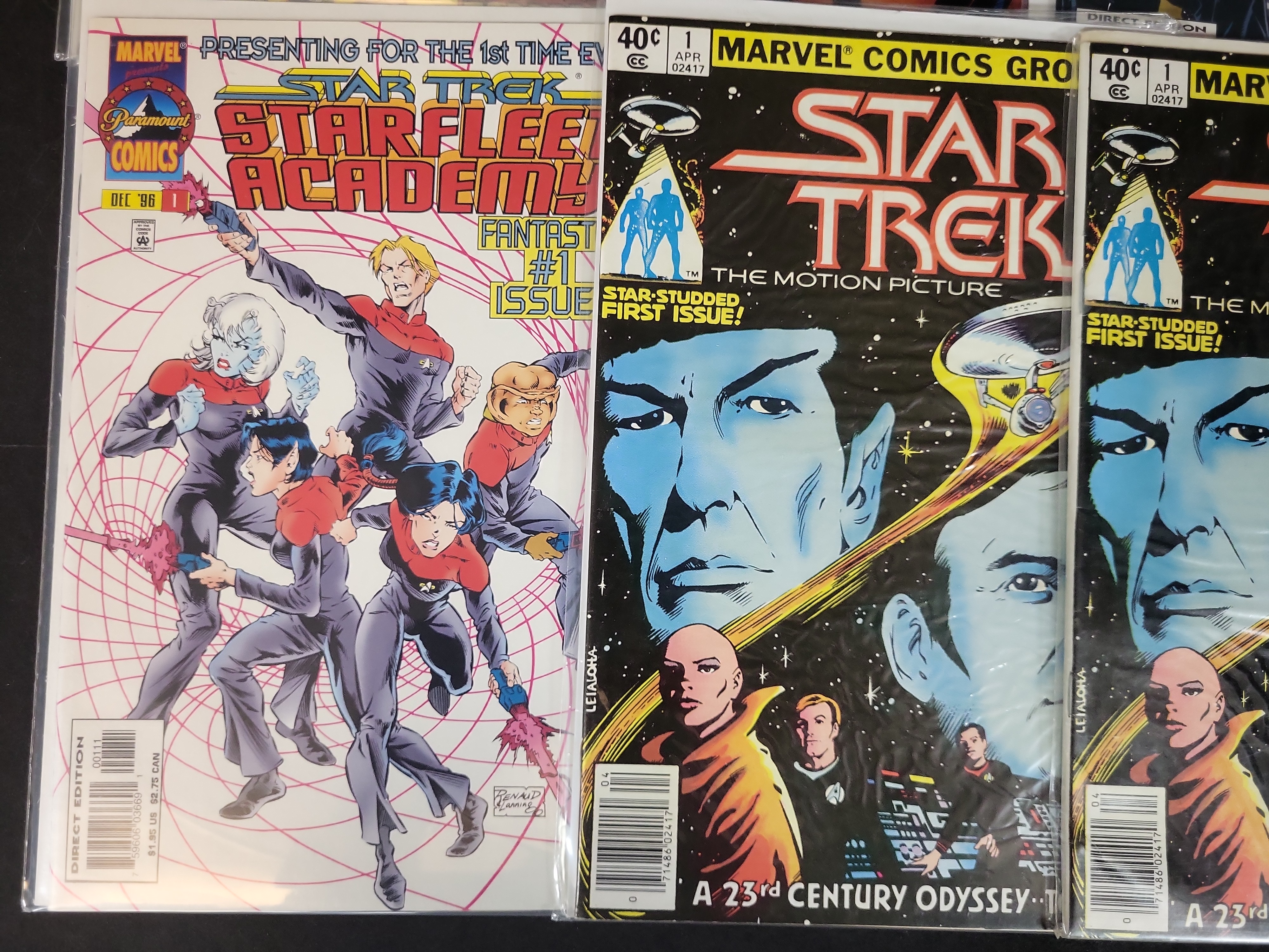 I03779 | A Collection of Star Trek Comic Books Featuring Marvel Paramount and IDW Titles