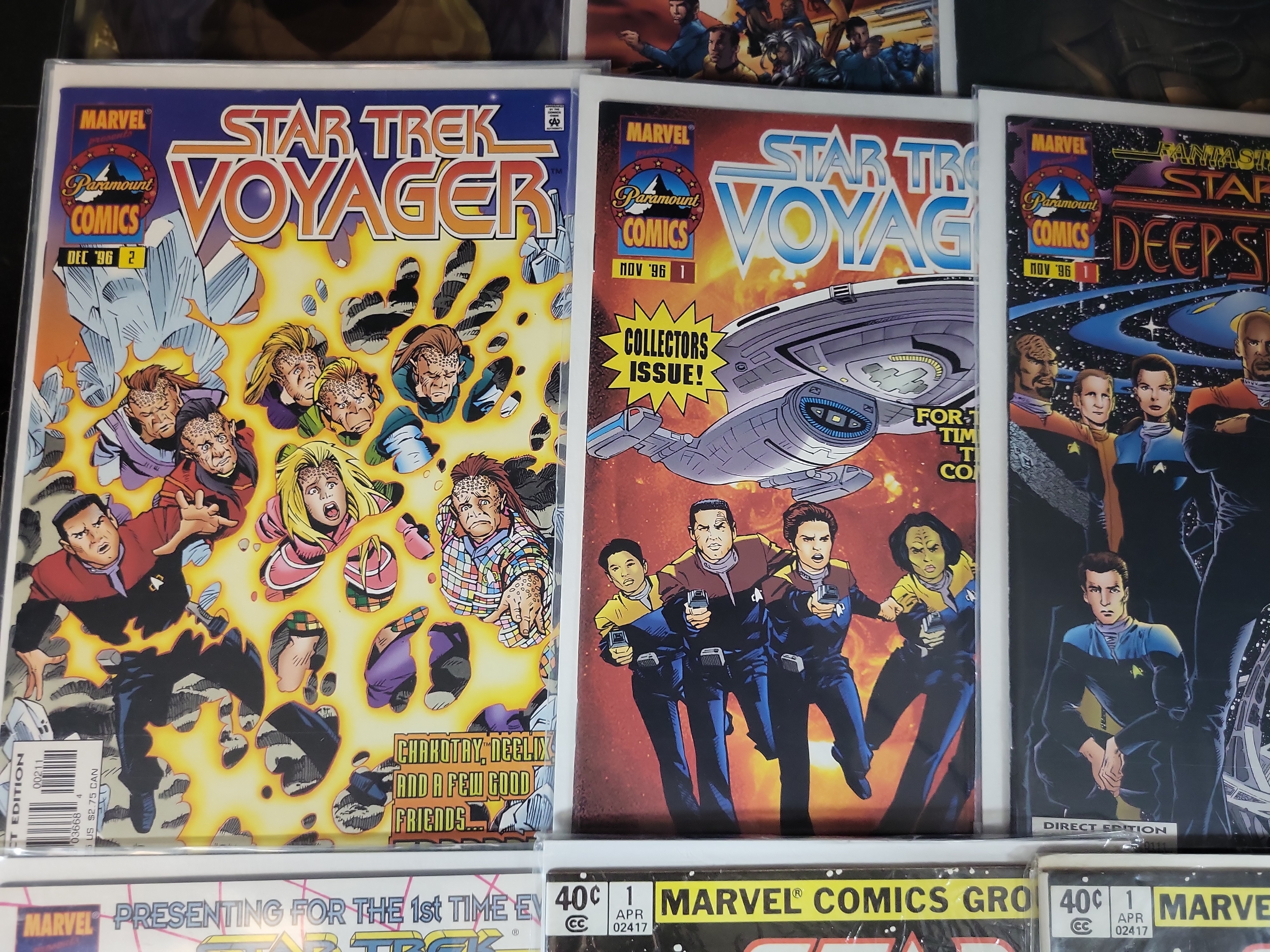 I03779 | A Collection of Star Trek Comic Books Featuring Marvel Paramount and IDW Titles