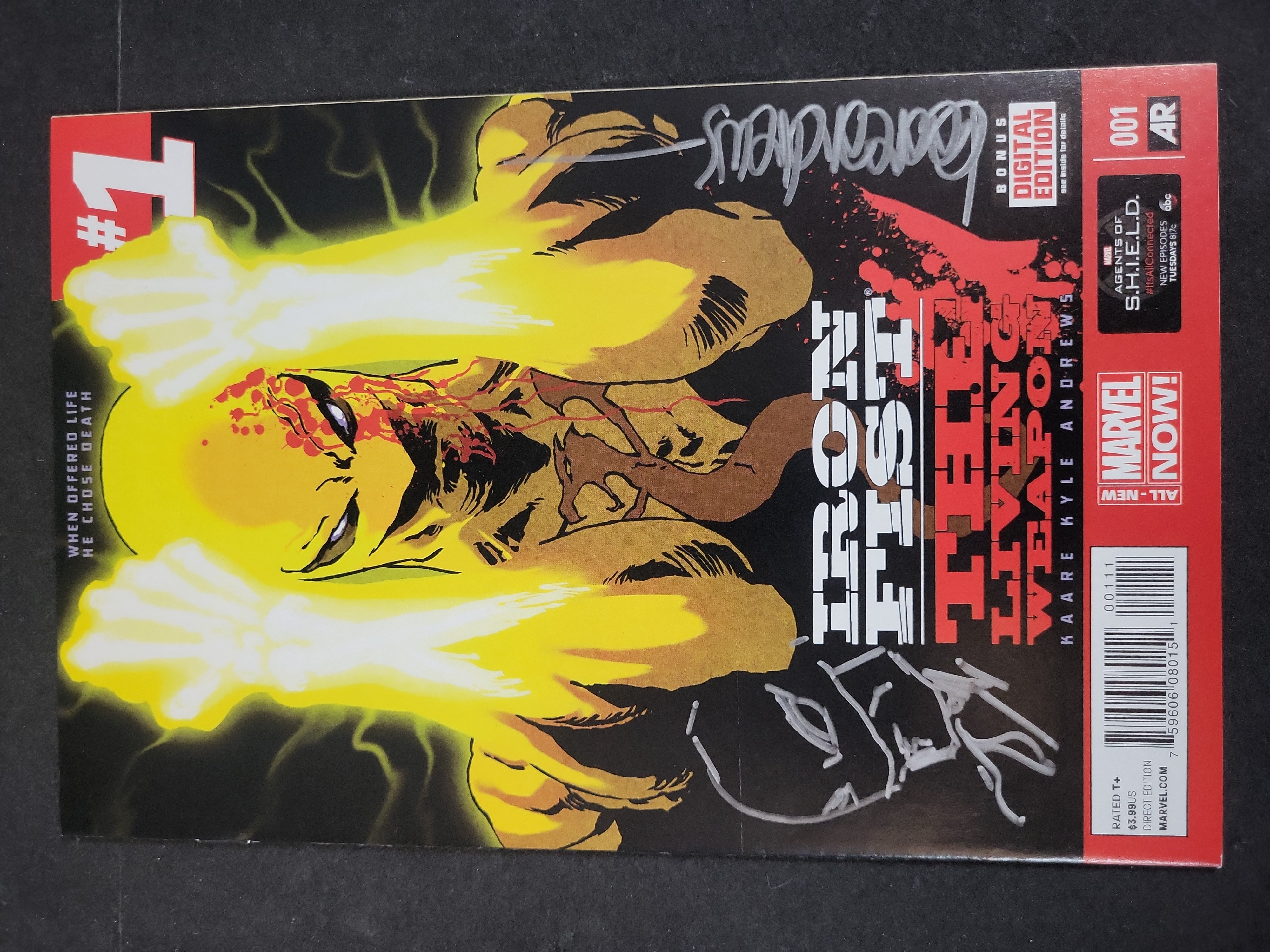 I03761 | Iron Fist: The Living Weapon #1 (2014) Signed Marvel Comic Book with Artist Sketch