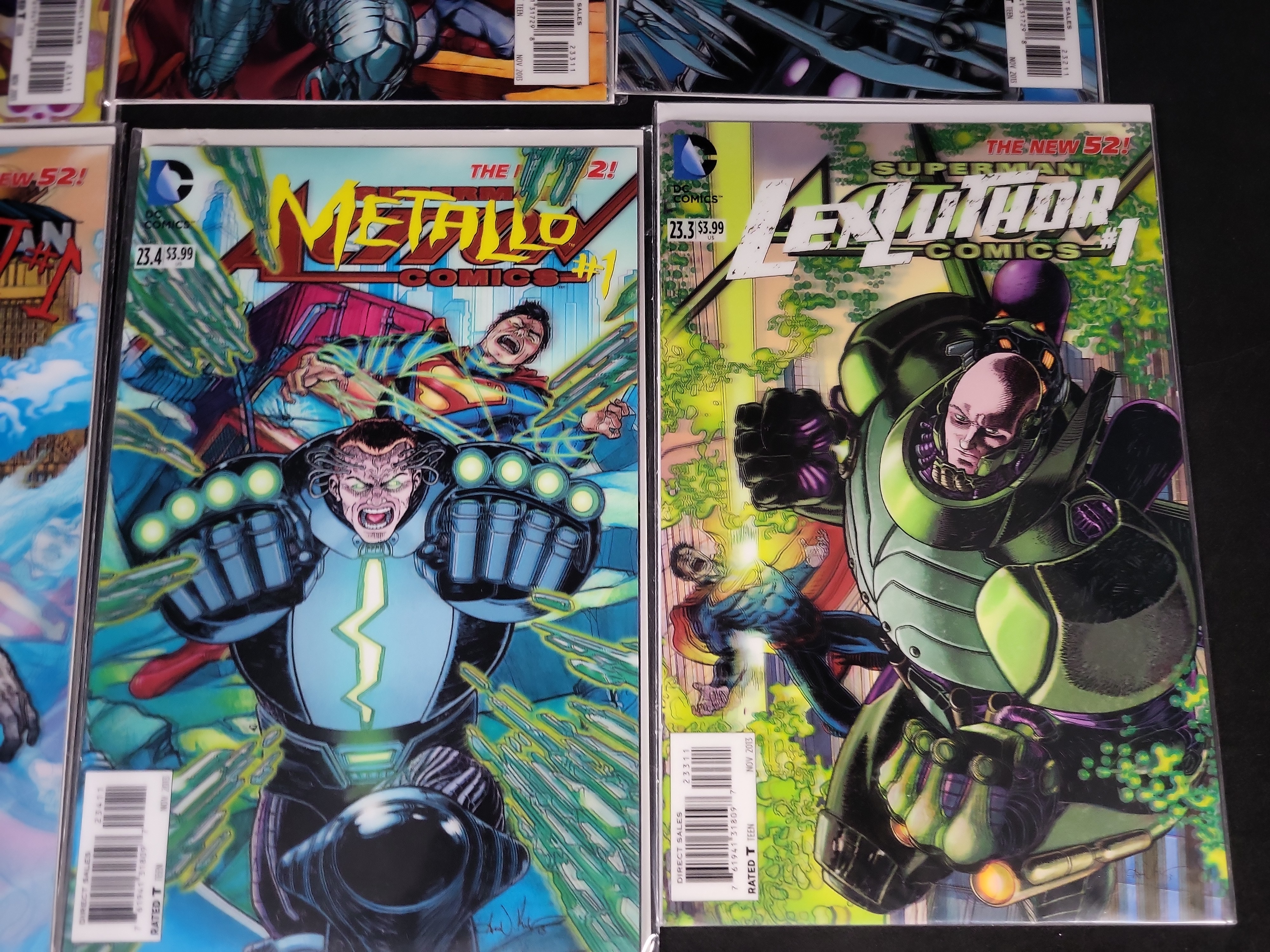 I03799 | A Collection of DC Comics The New 52 Superman and Action Comics Villains Month 3D Lenticular Cover Issues