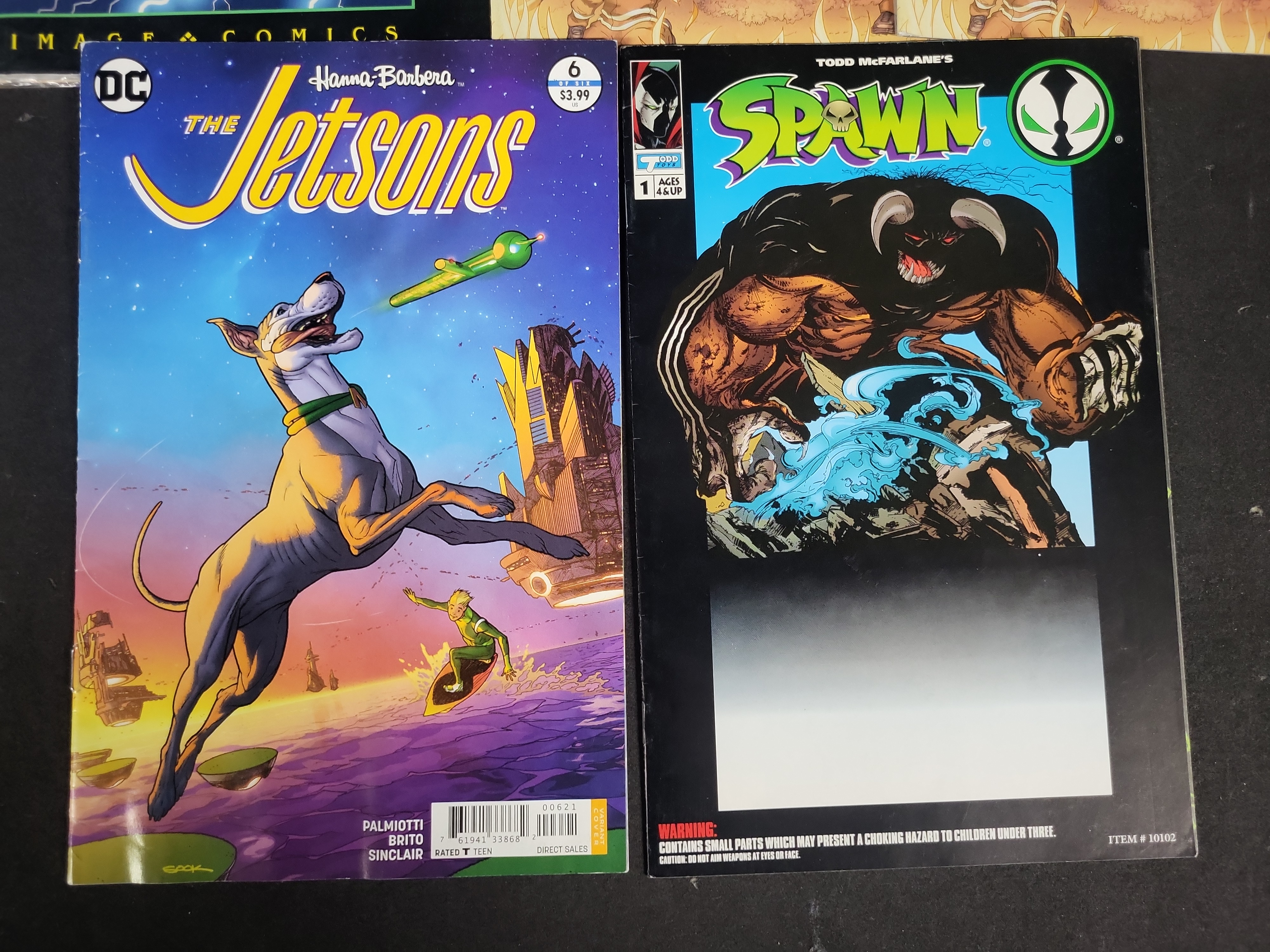 I03846 | A Collection of Five Comic Books Including Spawn/Batman and Batman Promotional Issues