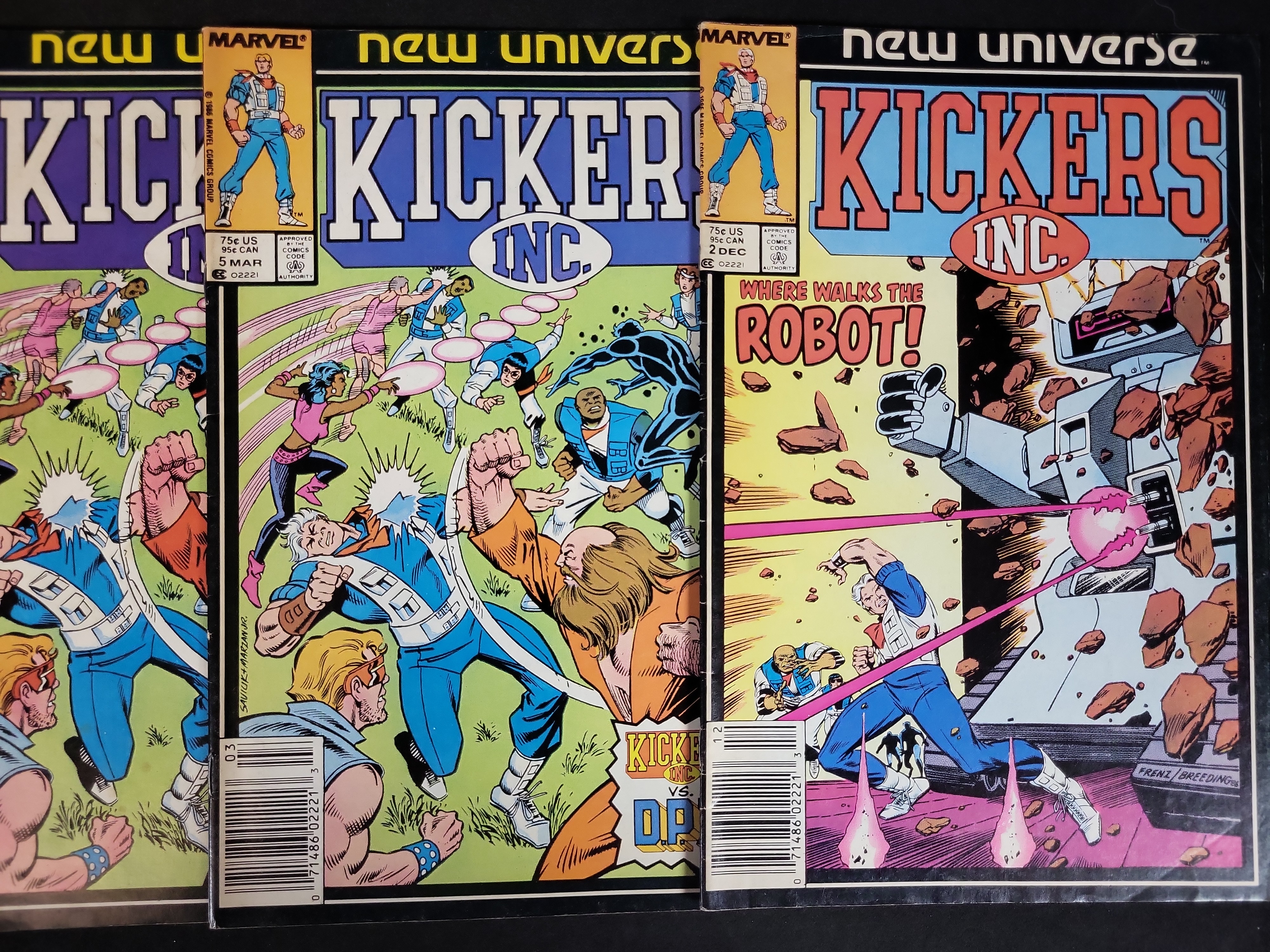 I03680 | A Lot of Four Marvel Comics Kickers, Inc. Newsstand Edition Comic Books