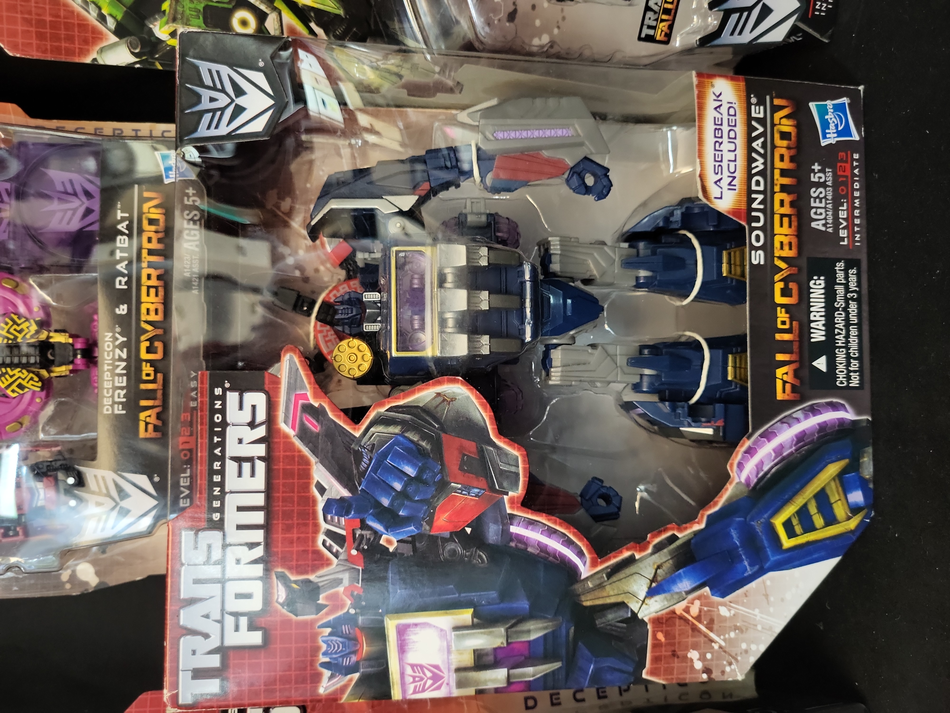 I03509 | Four Hasbro Transformers Generations Fall of Cybertron Series Action Figures