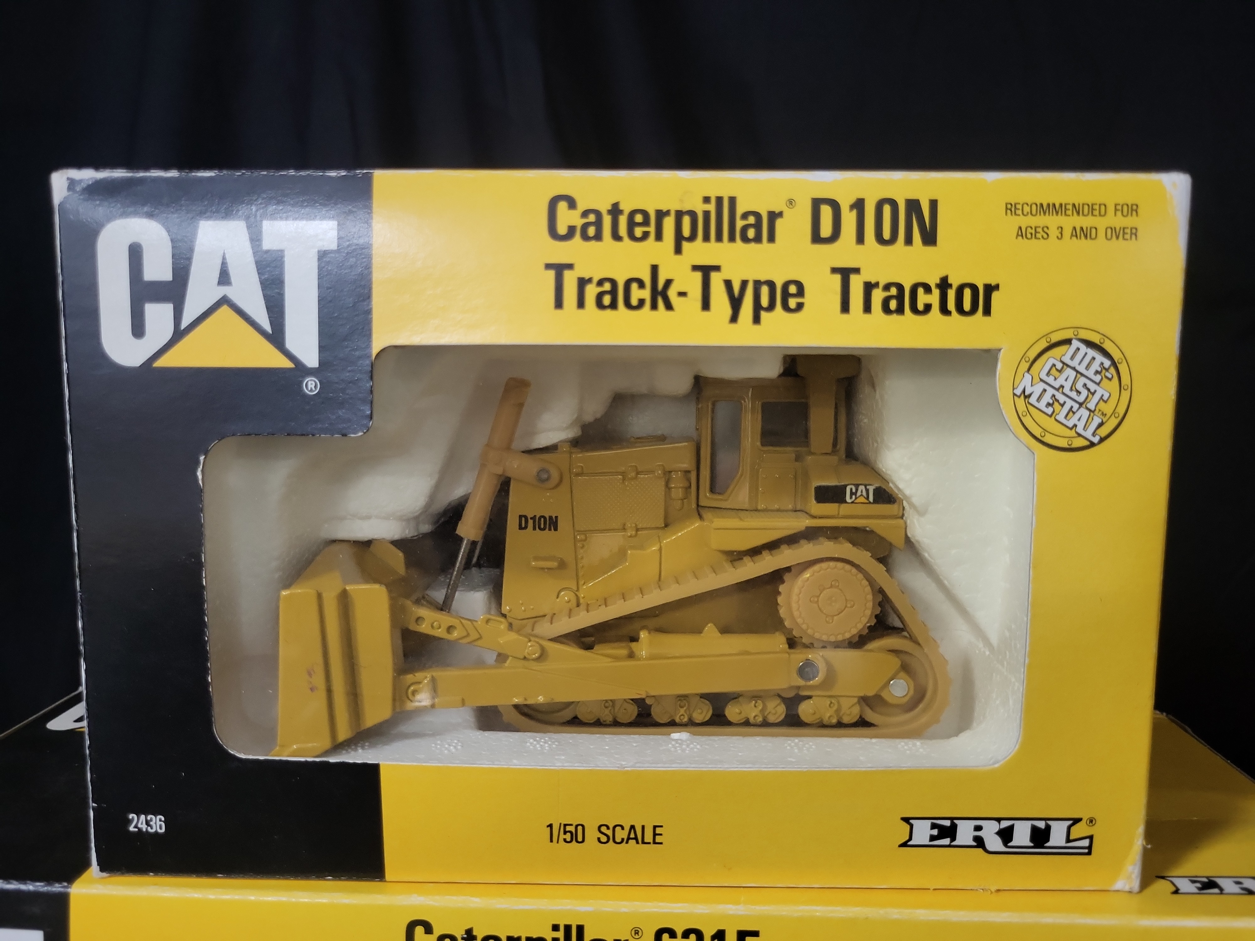 I03605 | A Pair of ERTL Caterpillar 1/50 Scale Construction Model Replicas