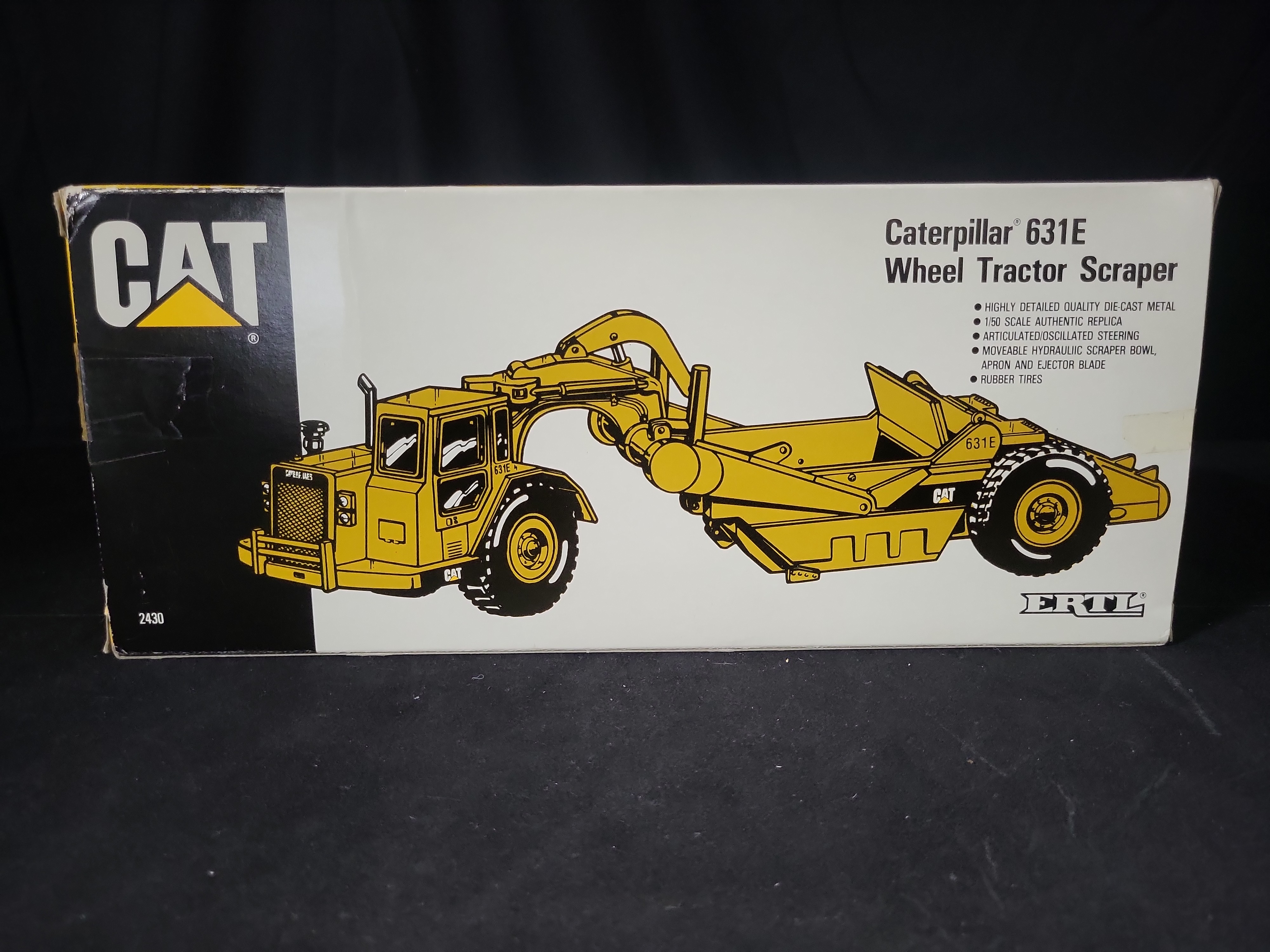 I03605 | A Pair of ERTL Caterpillar 1/50 Scale Construction Model Replicas