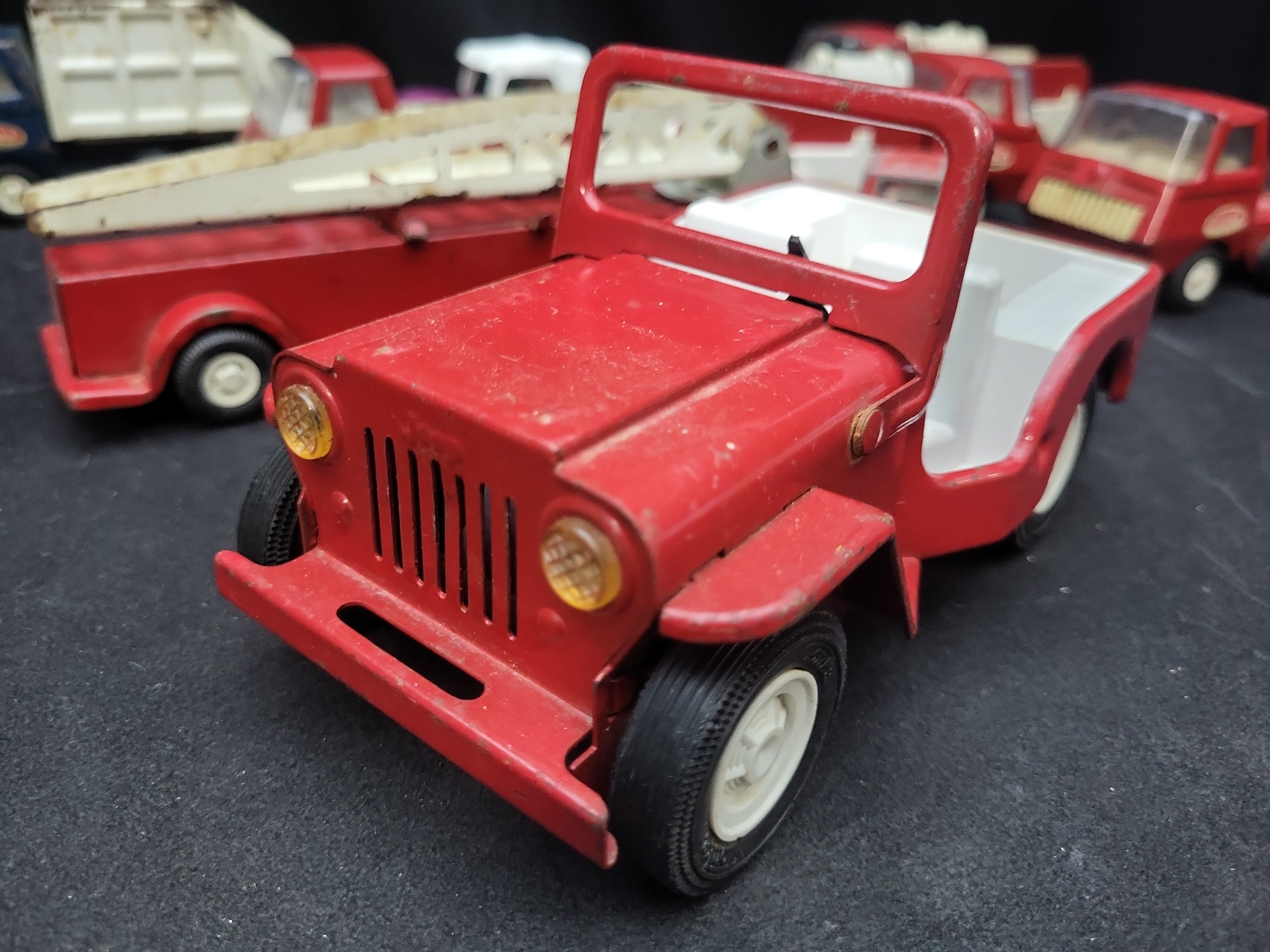 I03607 | A Collection of Vintage Tiny Tonka Pressed Steel Toy Vehicles
