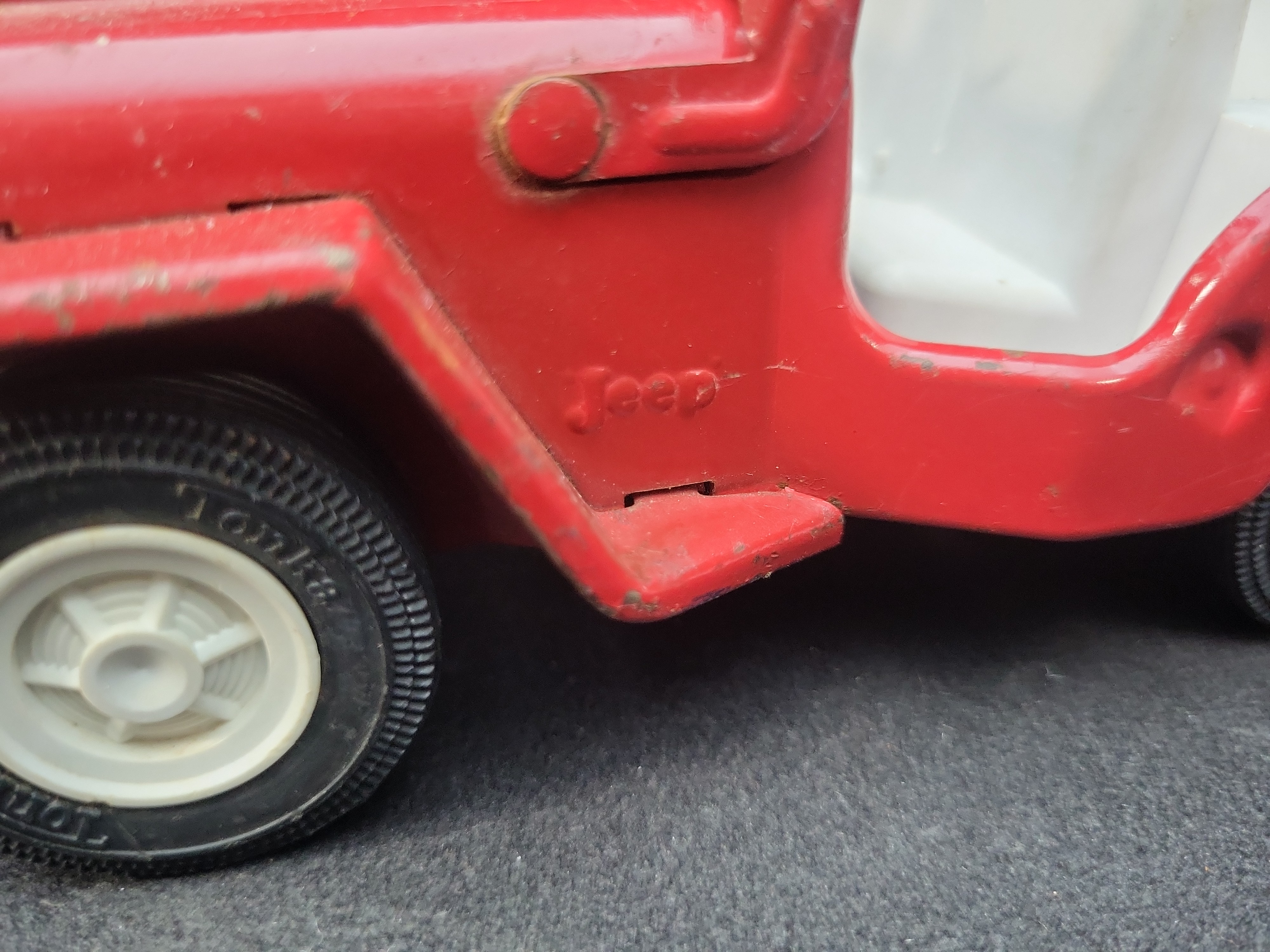 I03607 | A Collection of Vintage Tiny Tonka Pressed Steel Toy Vehicles