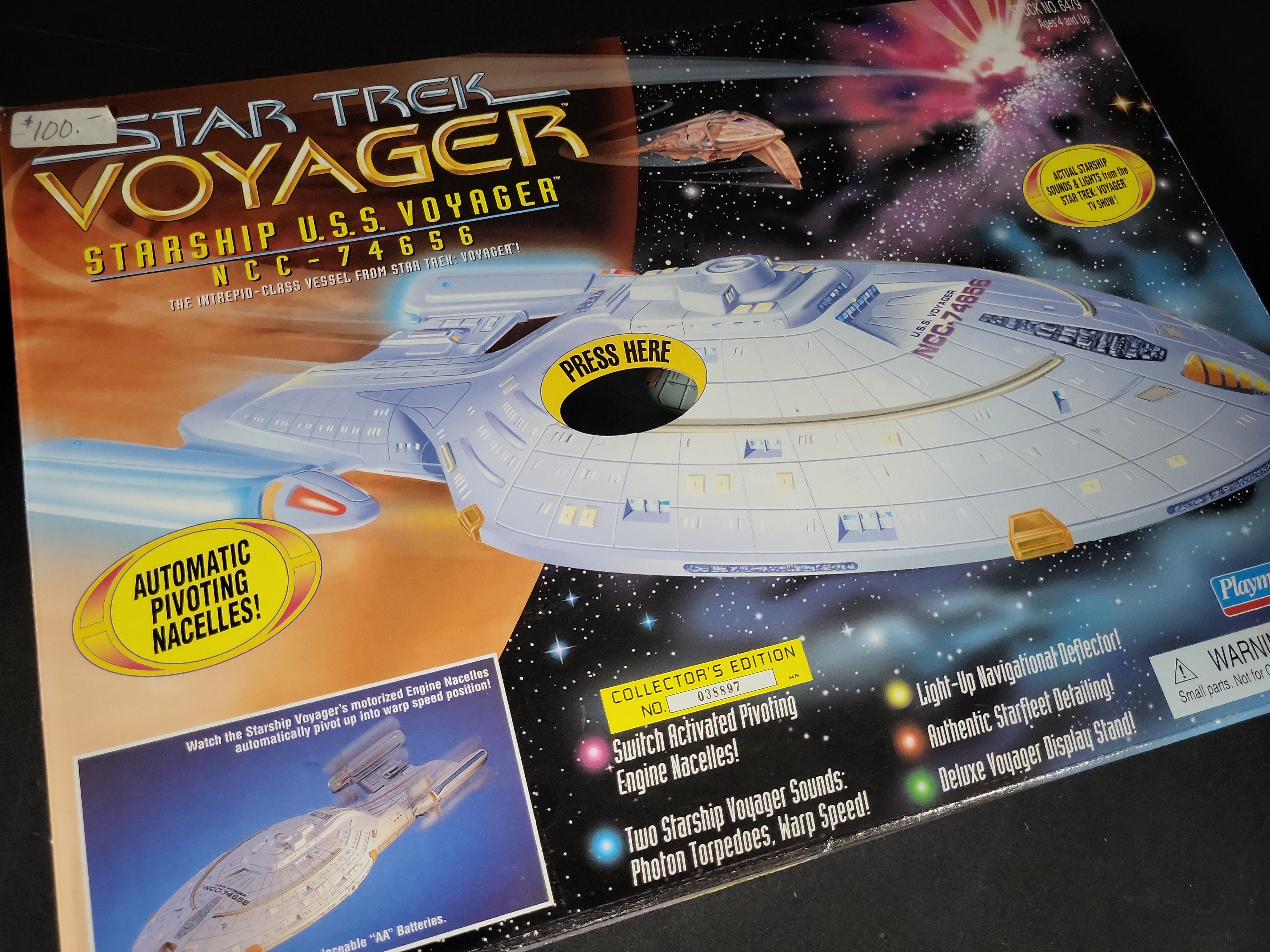I03535 | Playmates Star Trek Voyager Starship U.S.S. Voyager NCC-74656 Collector's Edition Boxed