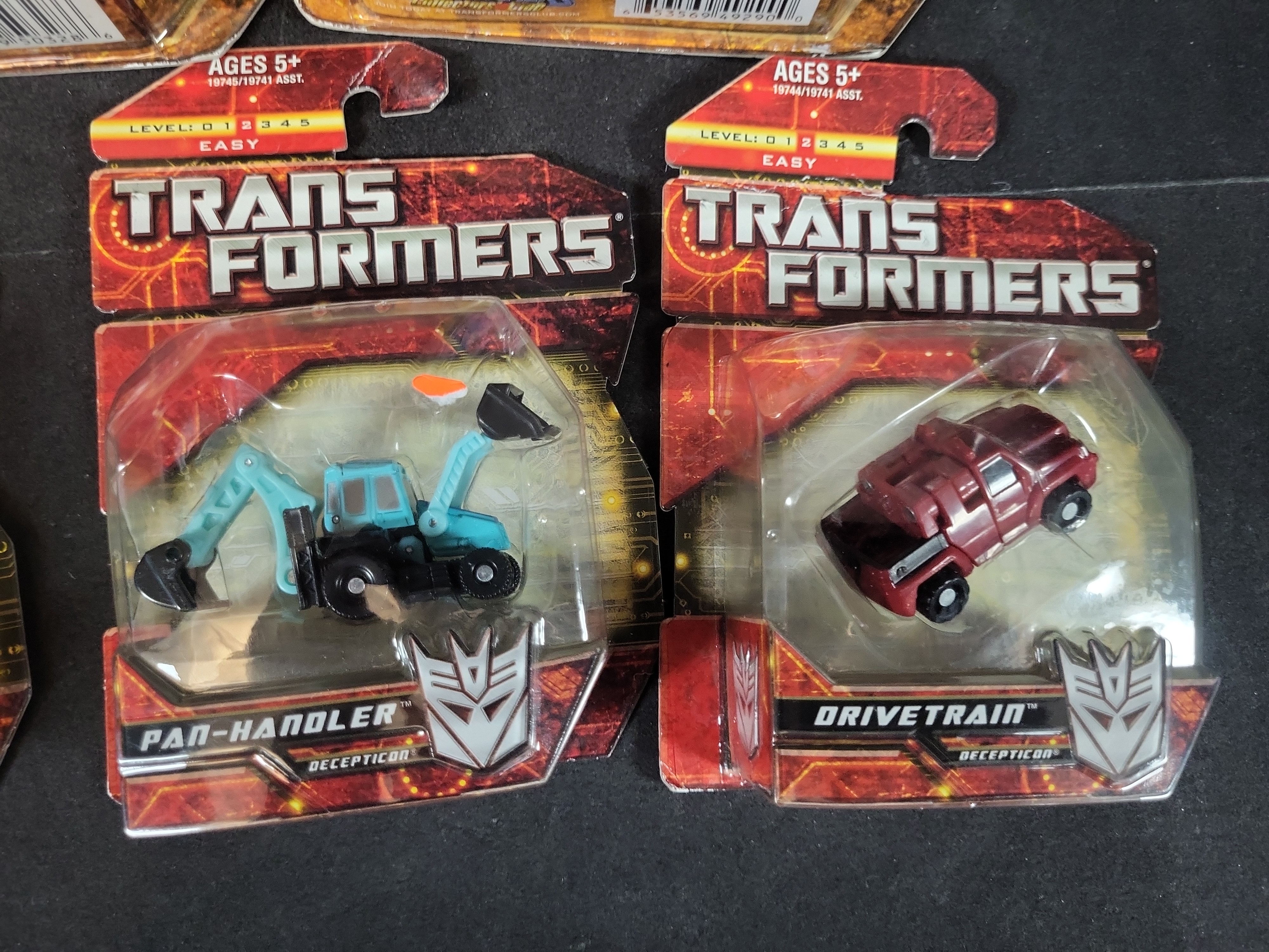 I03512 | A Collection of Five Hasbro Transformers Hunt for the Decepticons and Legends Class Figures