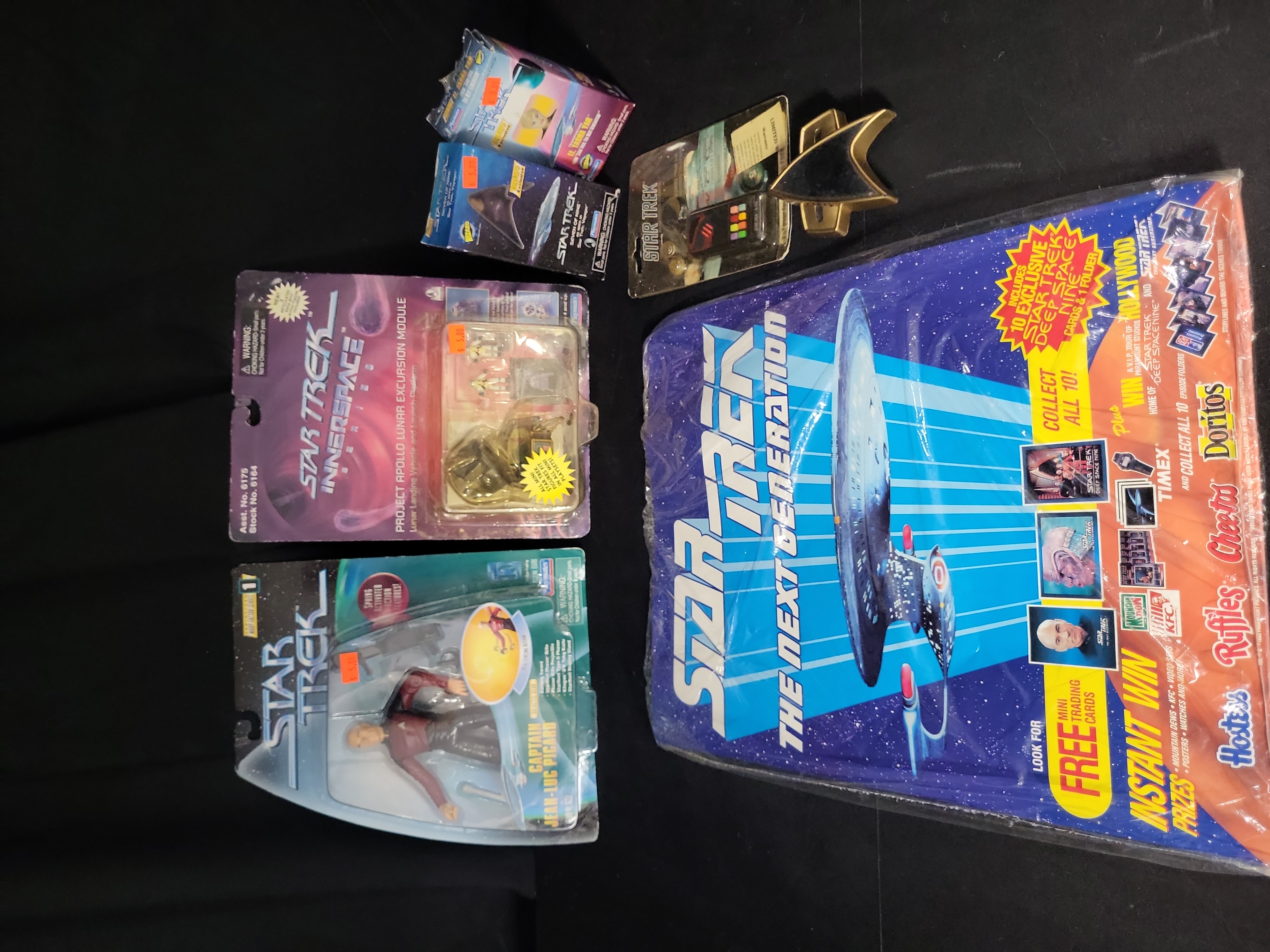I03547 | A Collection of Star Trek Action Figures and Memorabilia by Playmates