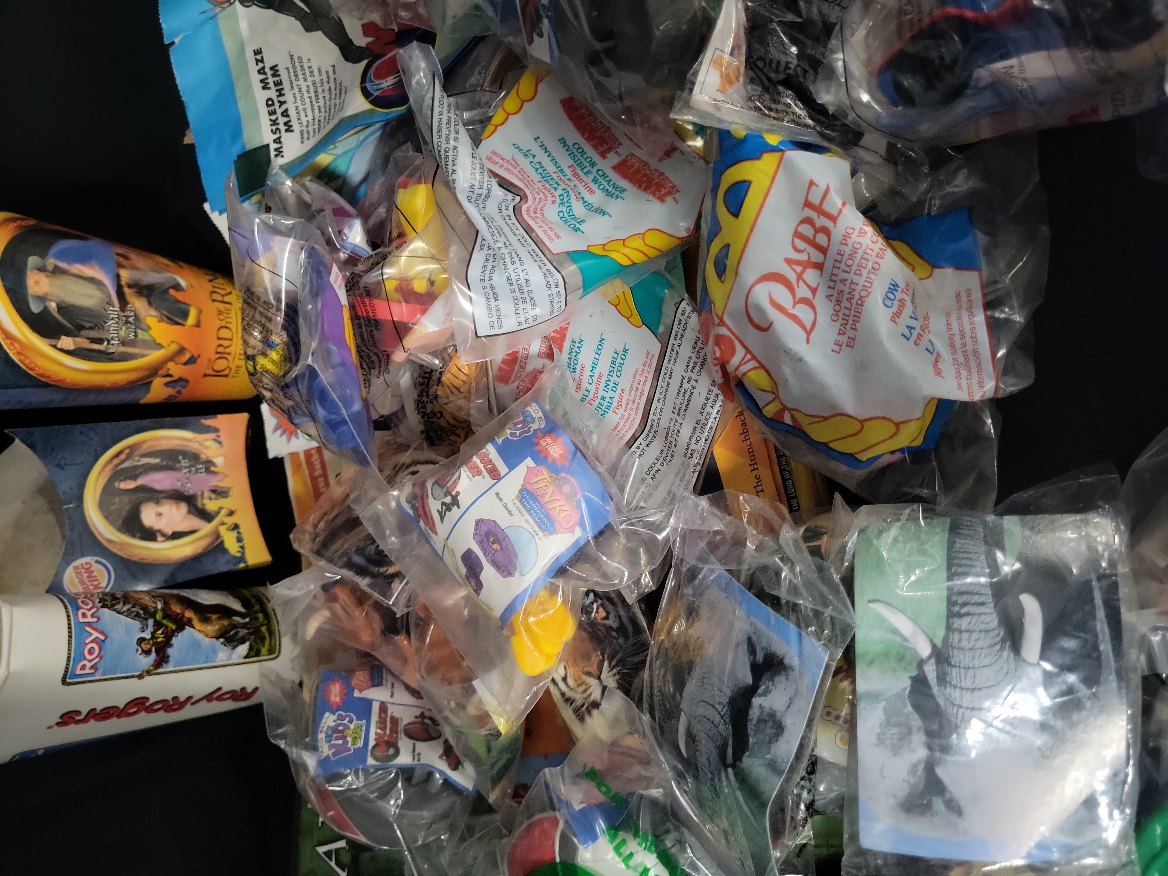 I03173 | A Collection of Vintage Fast-Food Restaurant Toy Premiums and Promotional Items