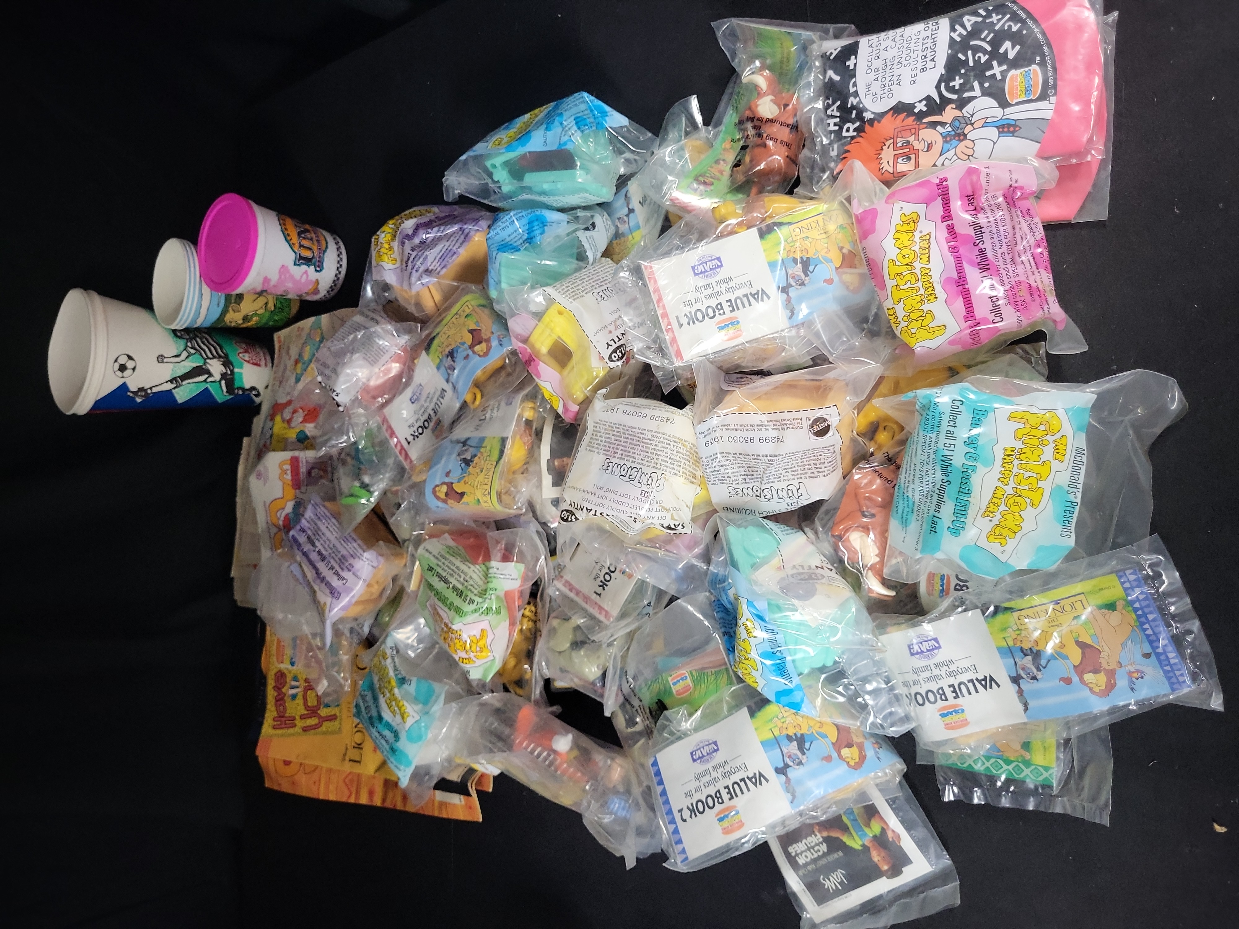 I03175 | An Assortment of Vintage Fast-Food Restaurant Toy Premiums from McDonald's and Burger King