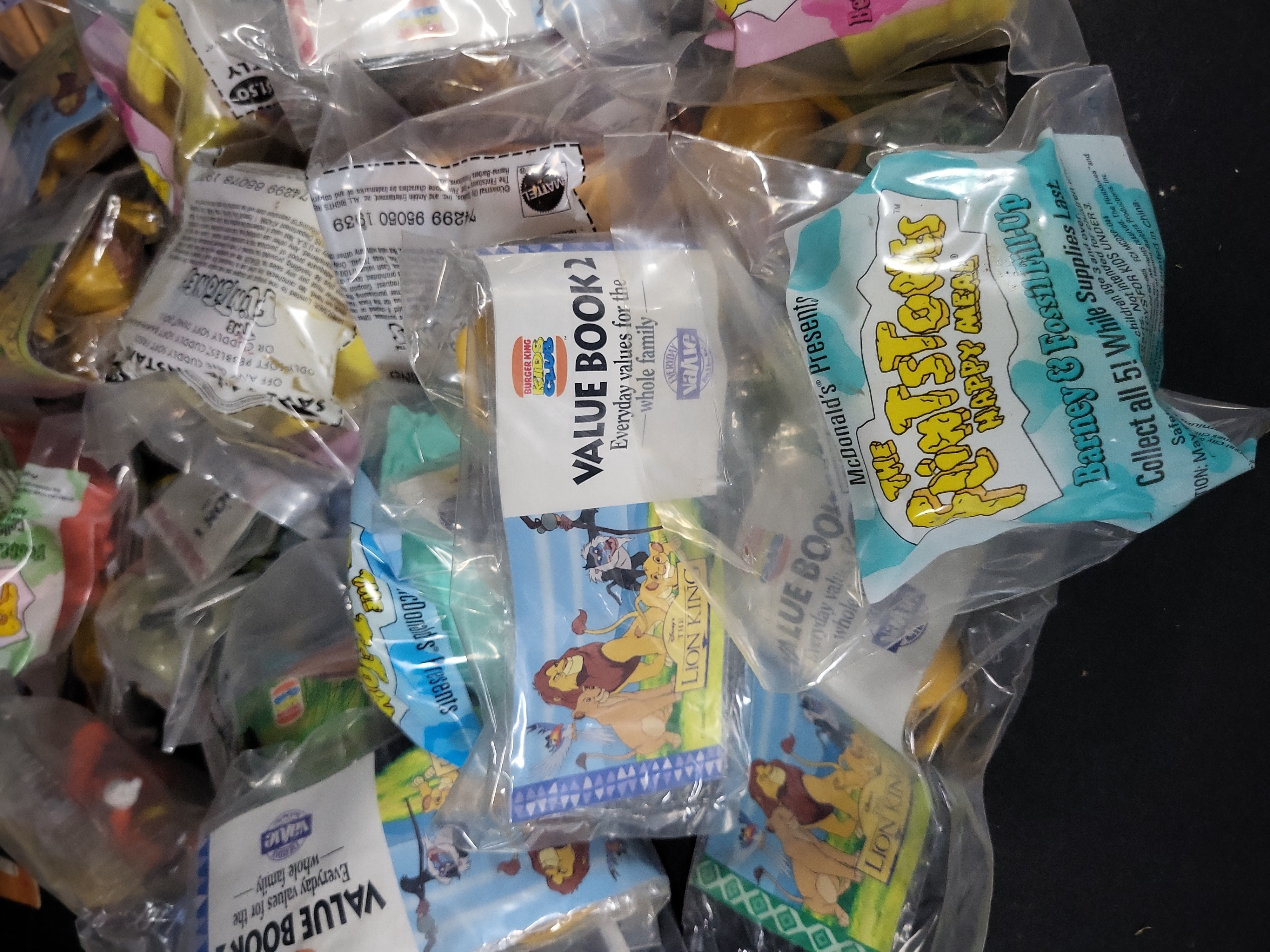 I03175 | An Assortment of Vintage Fast-Food Restaurant Toy Premiums from McDonald's and Burger King