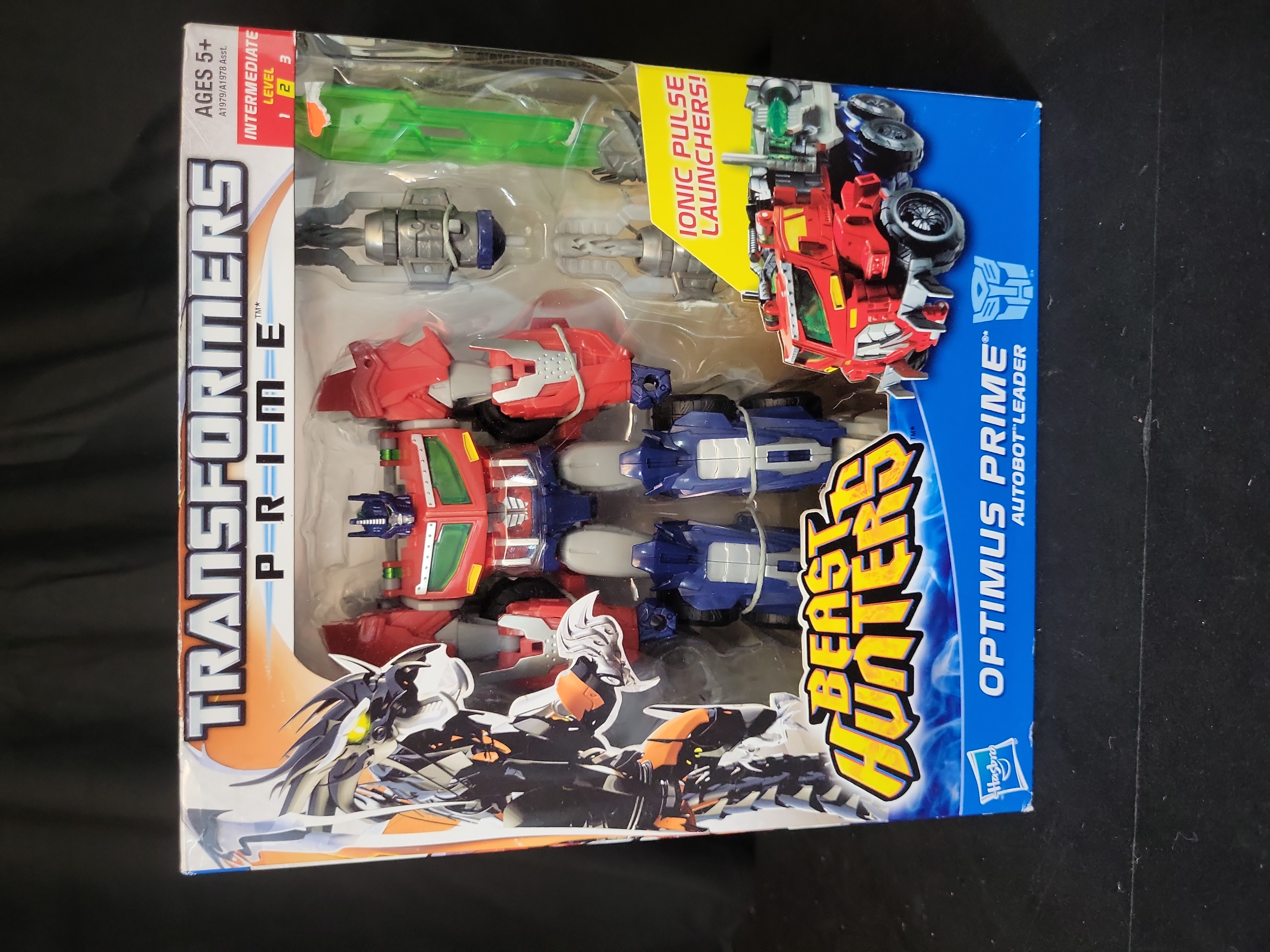 I03504 | Hasbro Transformers Prime Beast Hunters Voyager Class Optimus Prime Action Figure