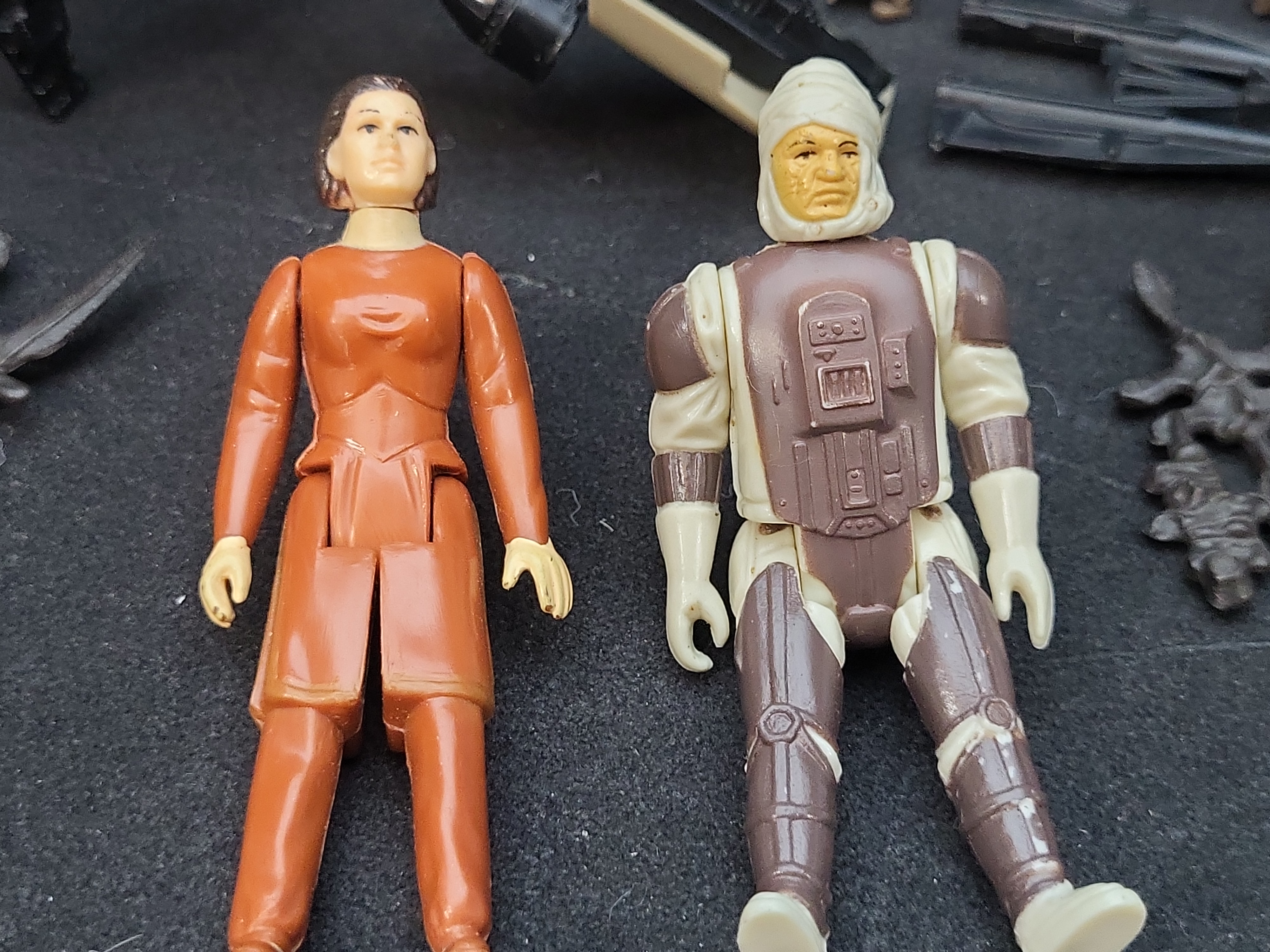 I03635 | A Group of Vintage Kenner Star Wars Action Figures and Speeder Bike Components