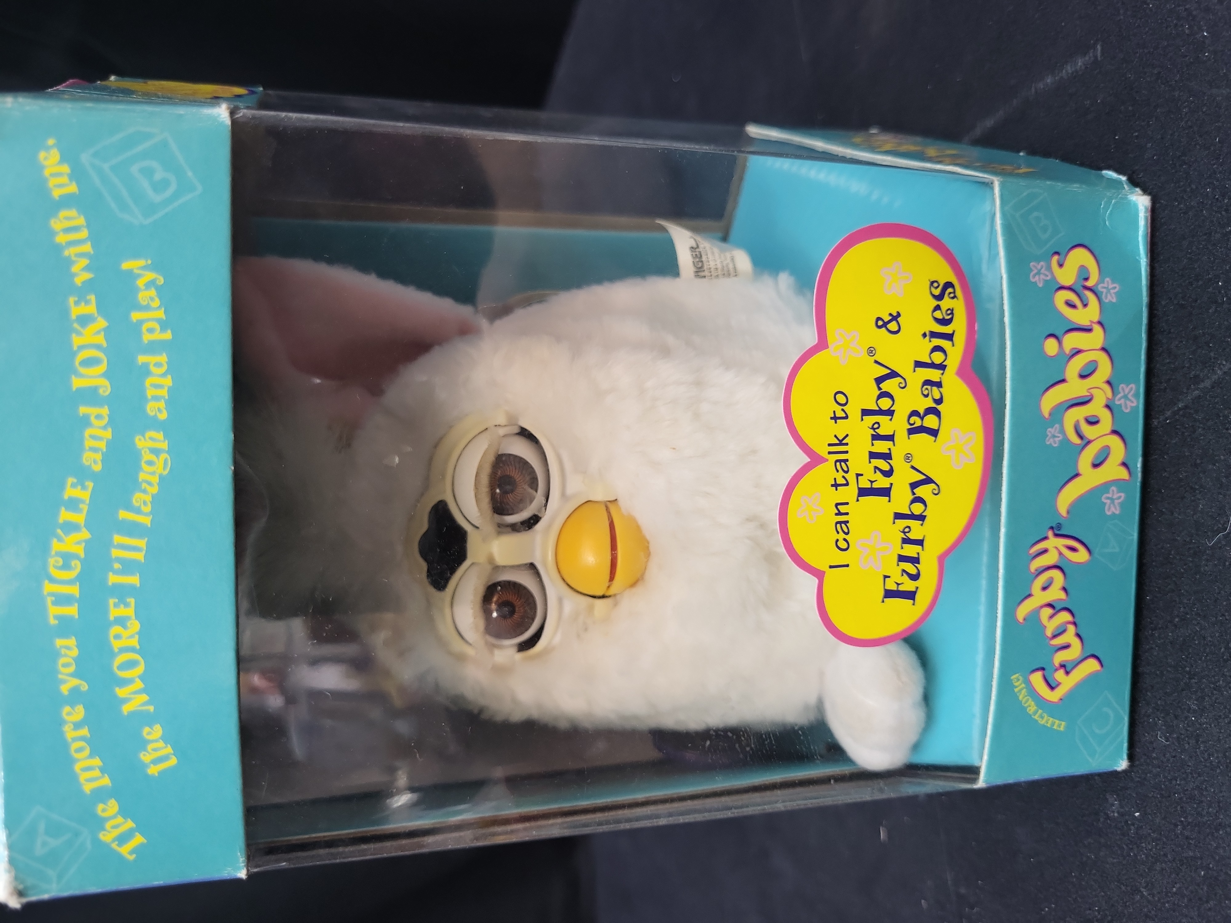 I03663 | 1999 Tiger Electronics Furby Babies Model 70-940 Snow White Electronic Plush Toy
