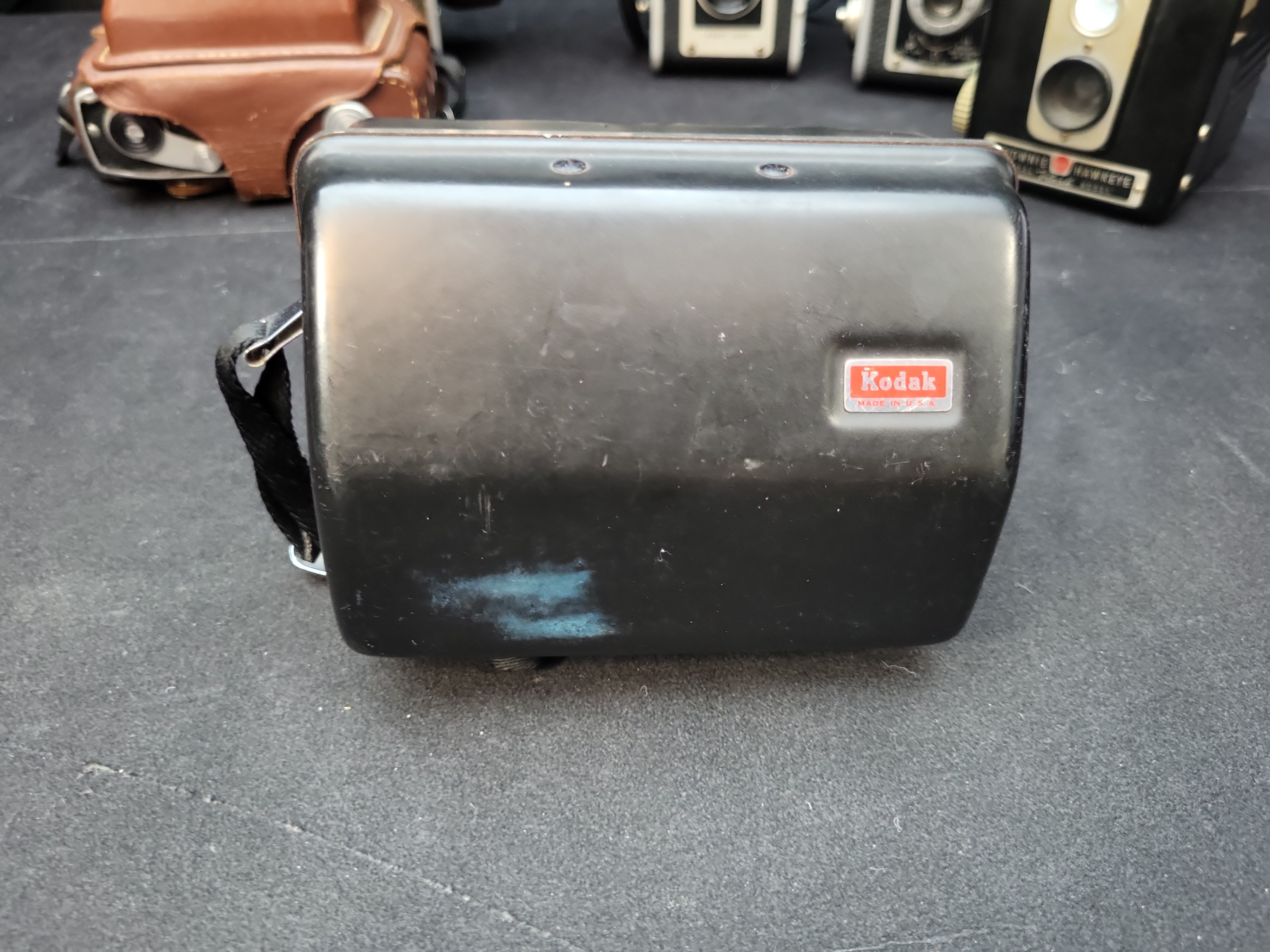 I03636 | A Collection of Eight Vintage Kodak Cameras Including Duaflex, Instamatic, and Brownie Models
