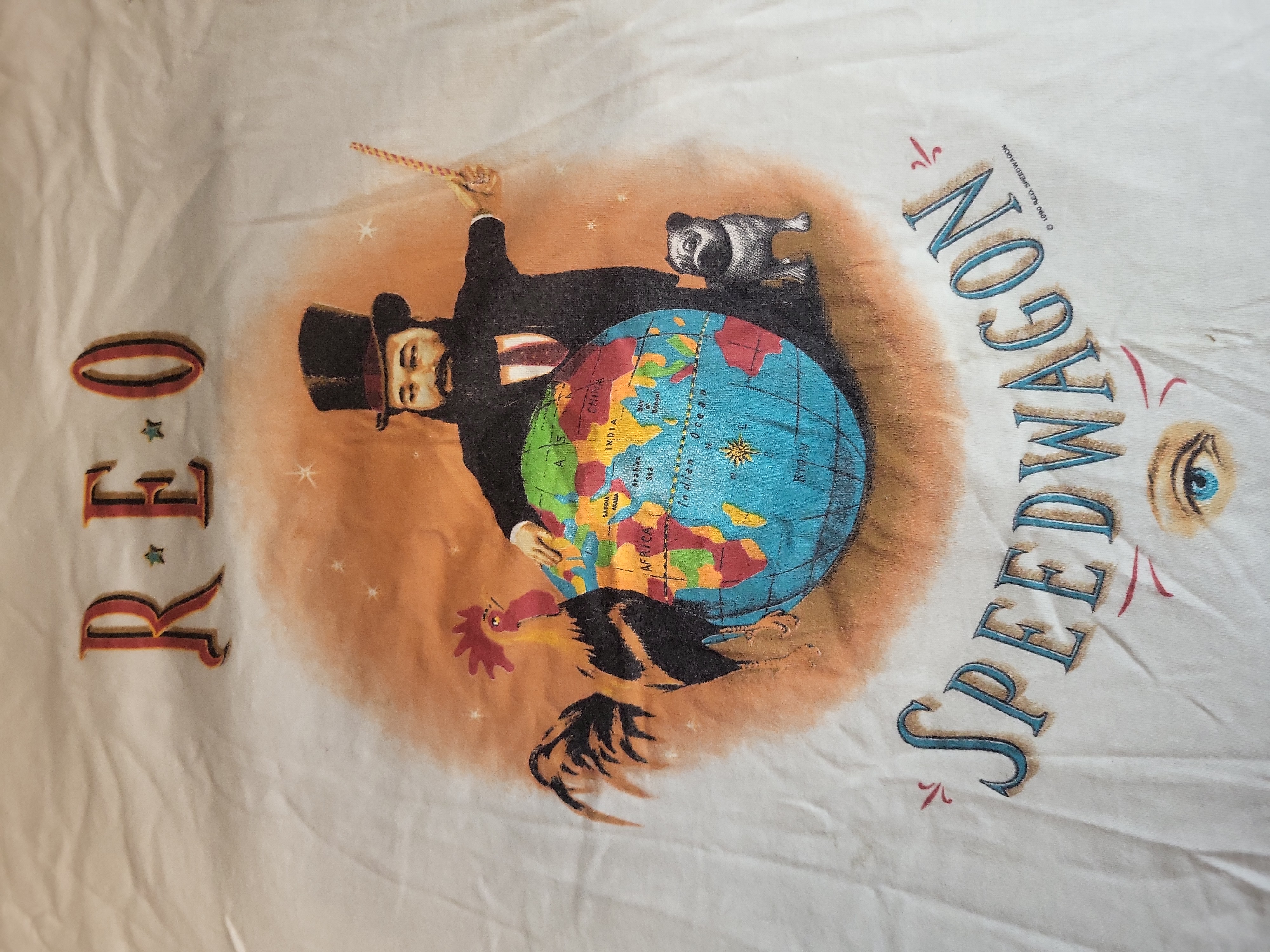 I02752 | Vintage REO Speedwagon The Earth, A Small Man, His Dog and a Chicken Concert T-Shirt, 1990