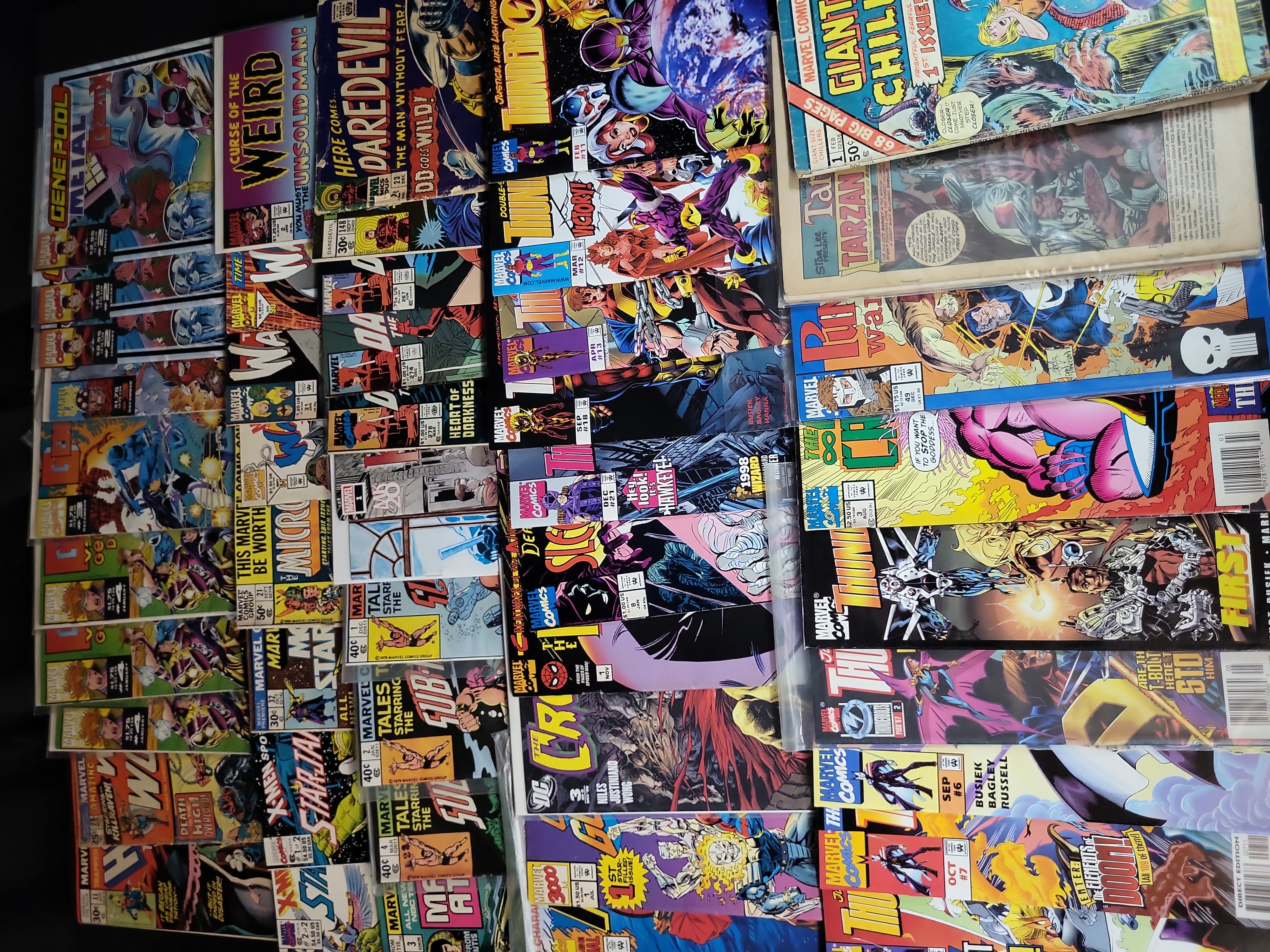 I03617 | A Collection of Vintage and Modern Marvel and DC Comic Books. Marvel Comics Group. 1966-2018.