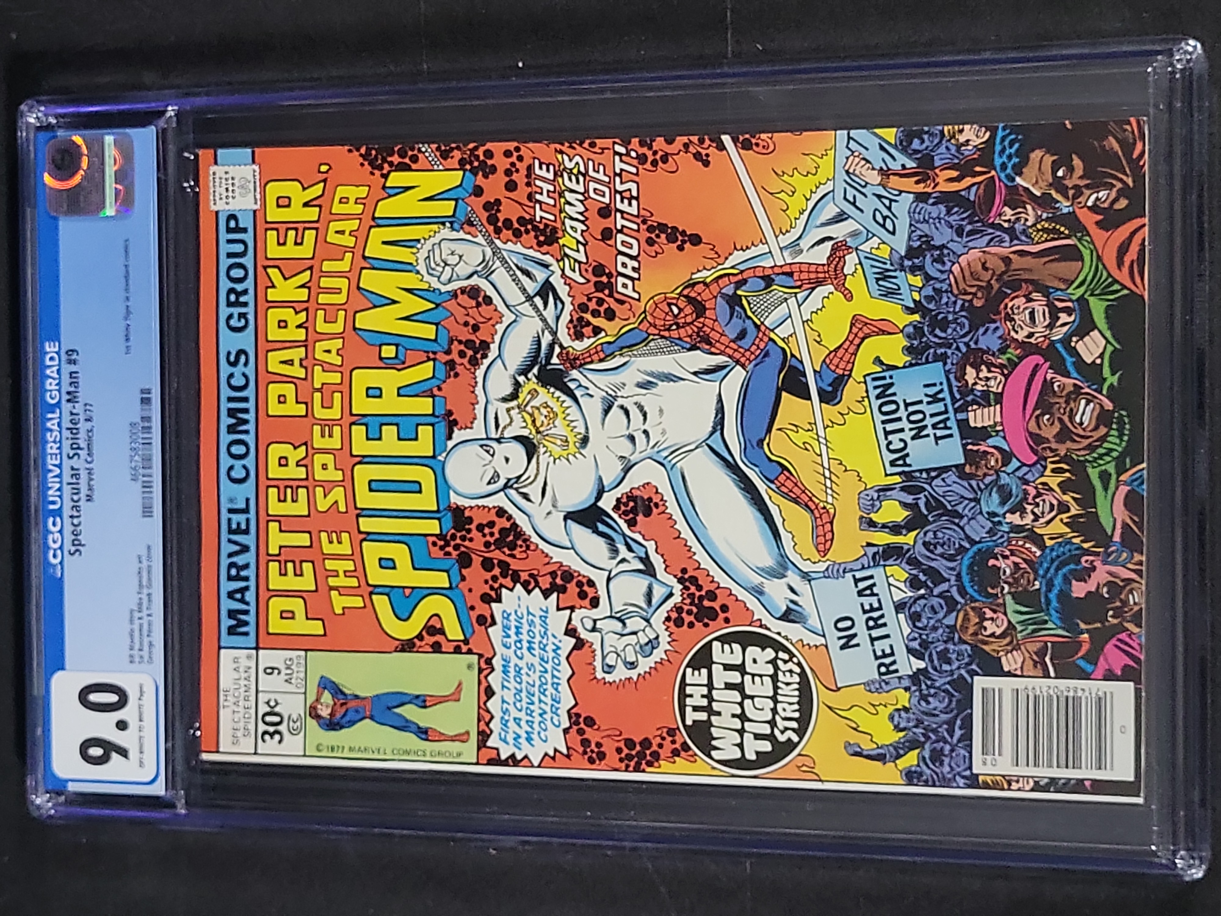I03468 | Mantlo, Bill. Peter Parker, The Spectacular Spider-Man #9. Marvel Comics, 1977. CGC 9.0.
