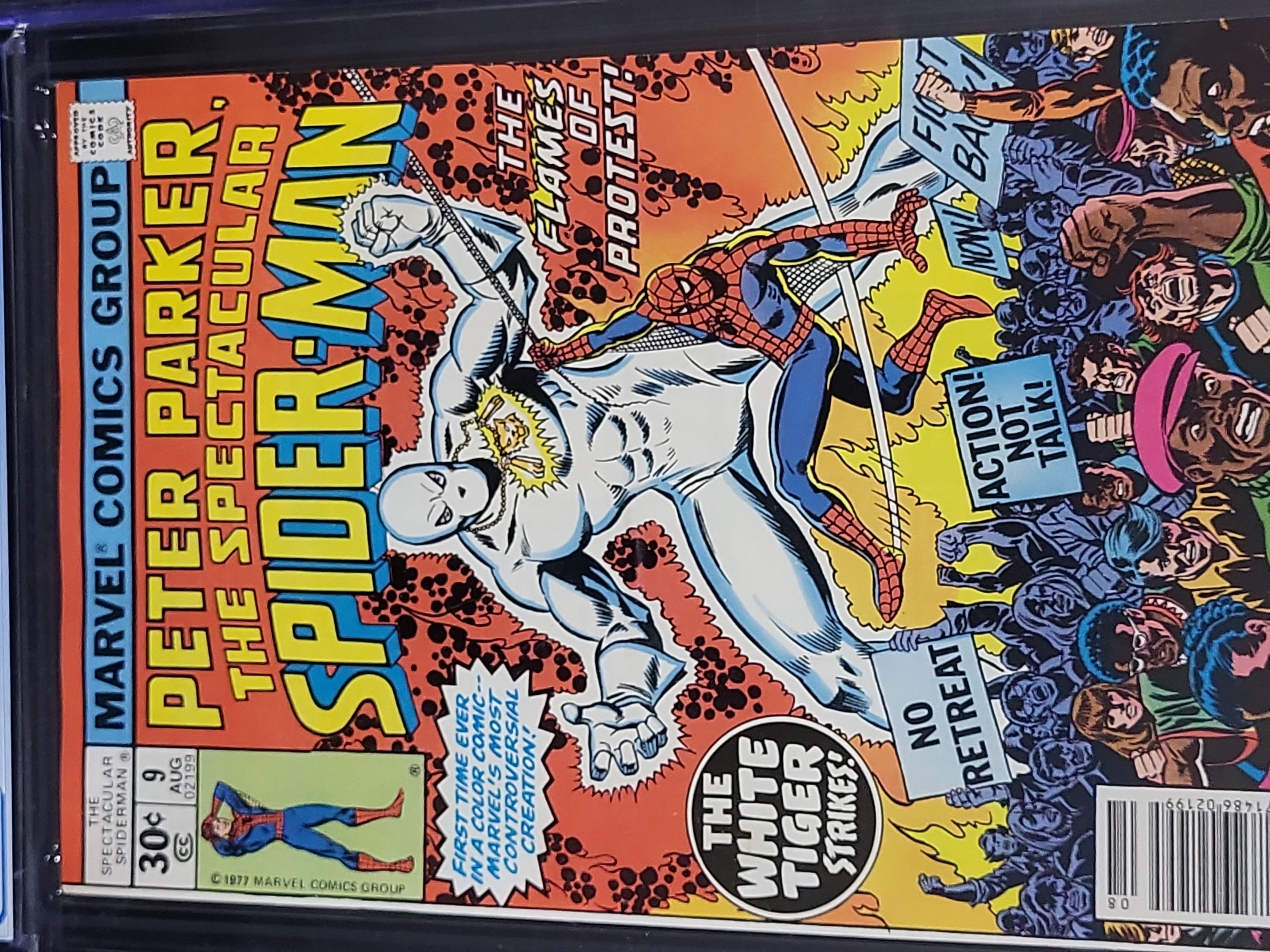 I03468 | Mantlo, Bill. Peter Parker, The Spectacular Spider-Man #9. Marvel Comics, 1977. CGC 9.0.