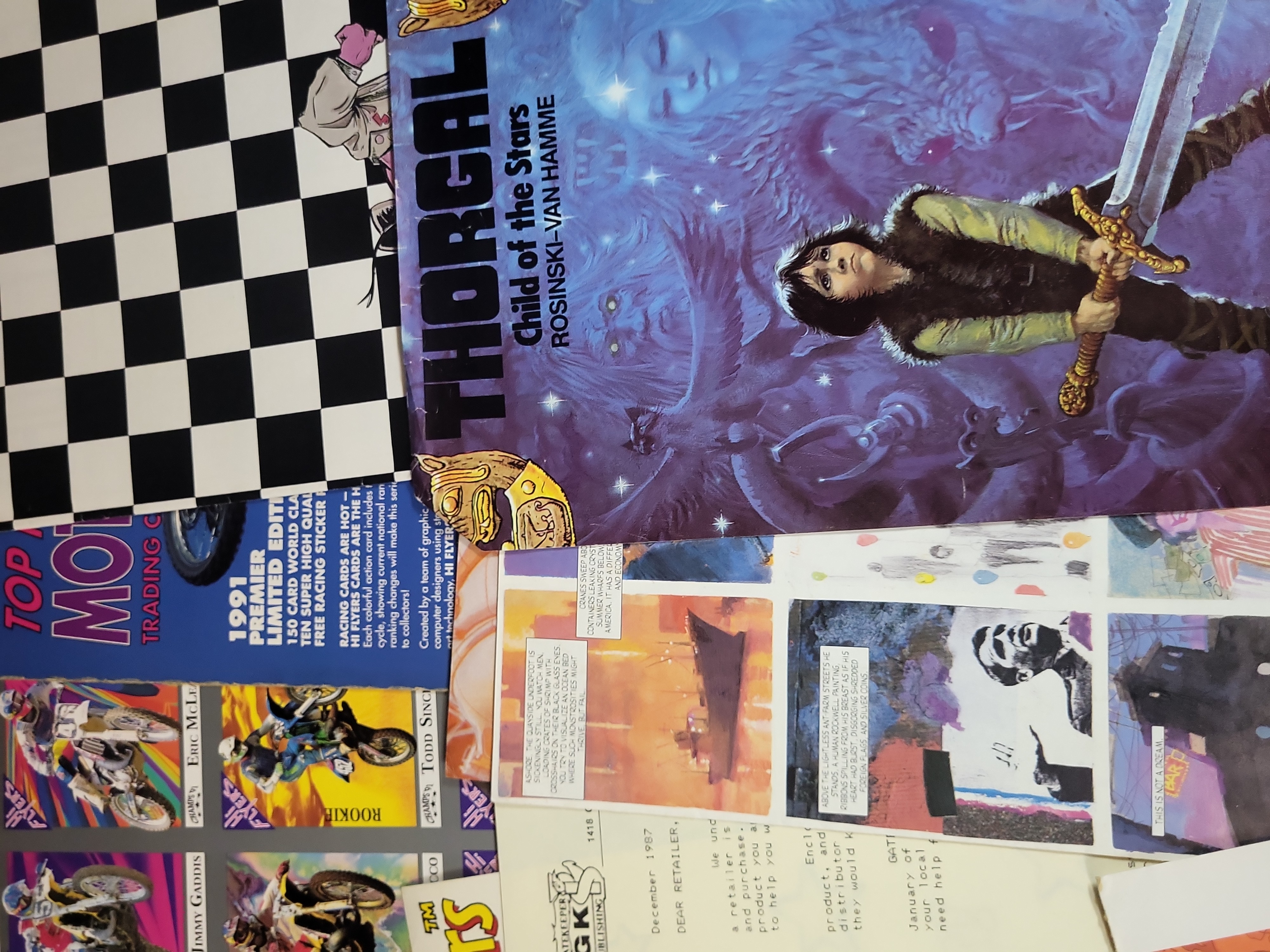 I03912 | An Assortment of Vintage Comic Book Promotional Ephemera and Catalogs