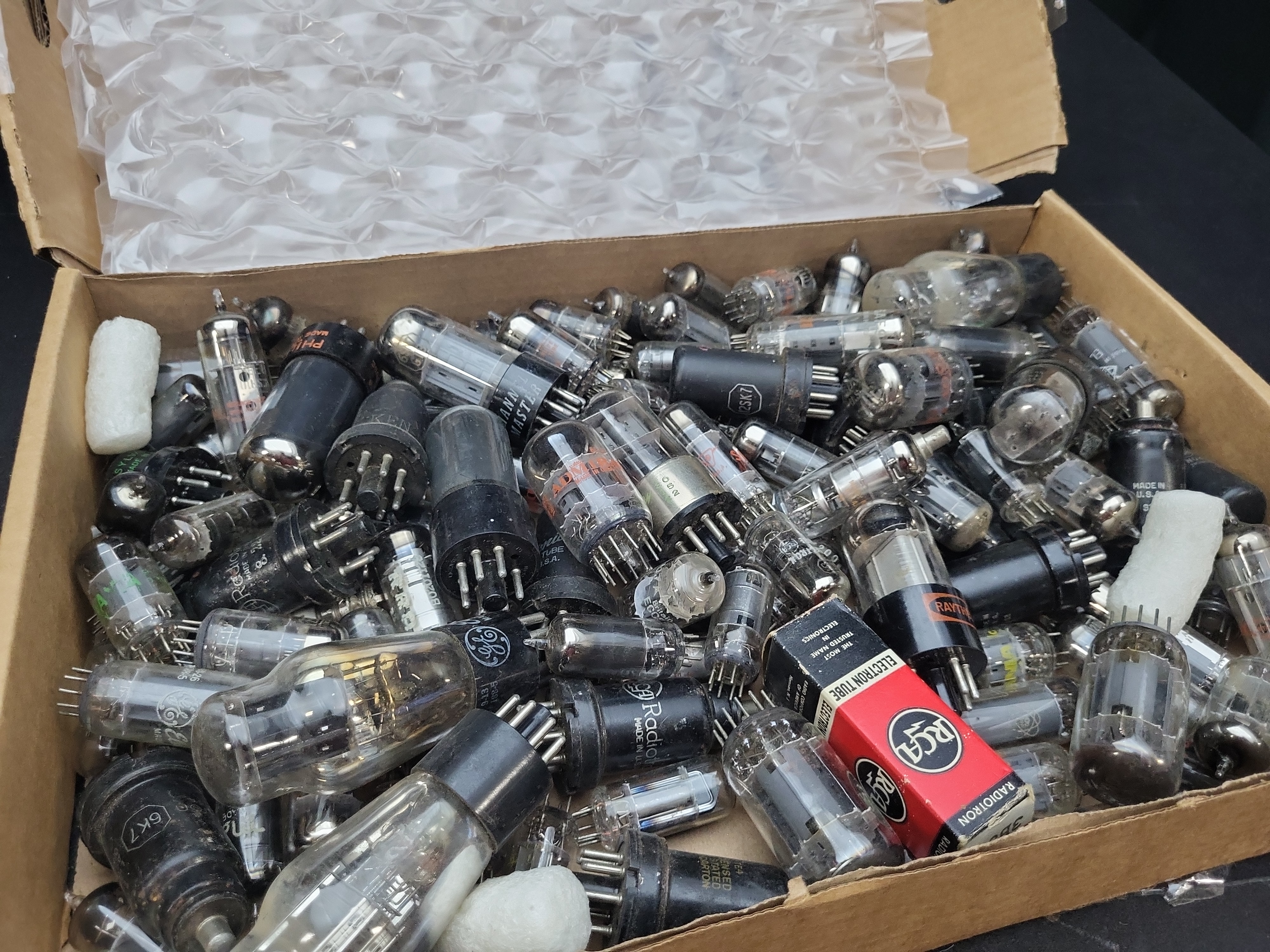 I03332 | An Assortment of Estimated 75 to 100 Vintage Vacuum Tubes