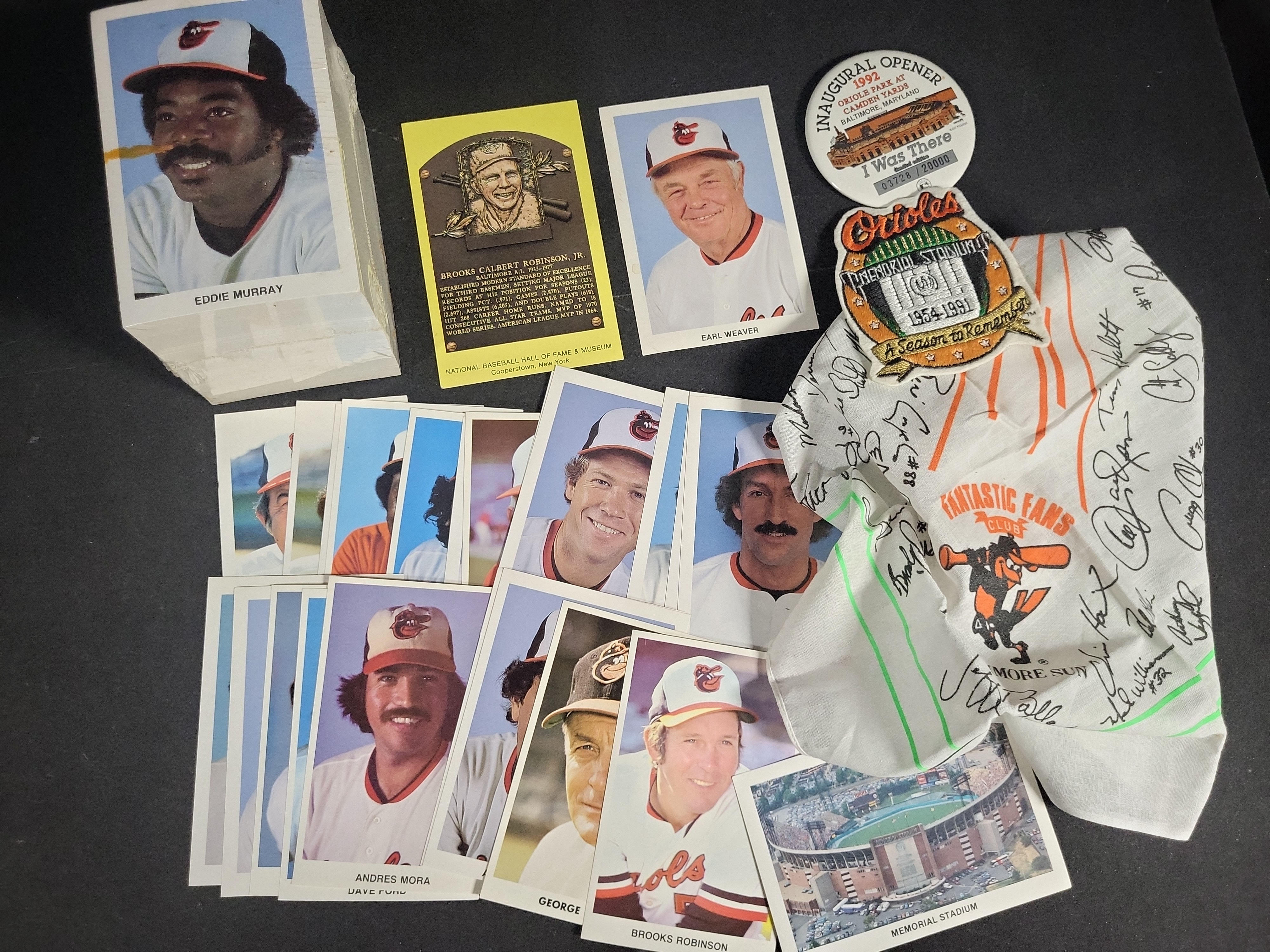 I04492 | Baltimore Orioles Souvenir Memorabilia Collection