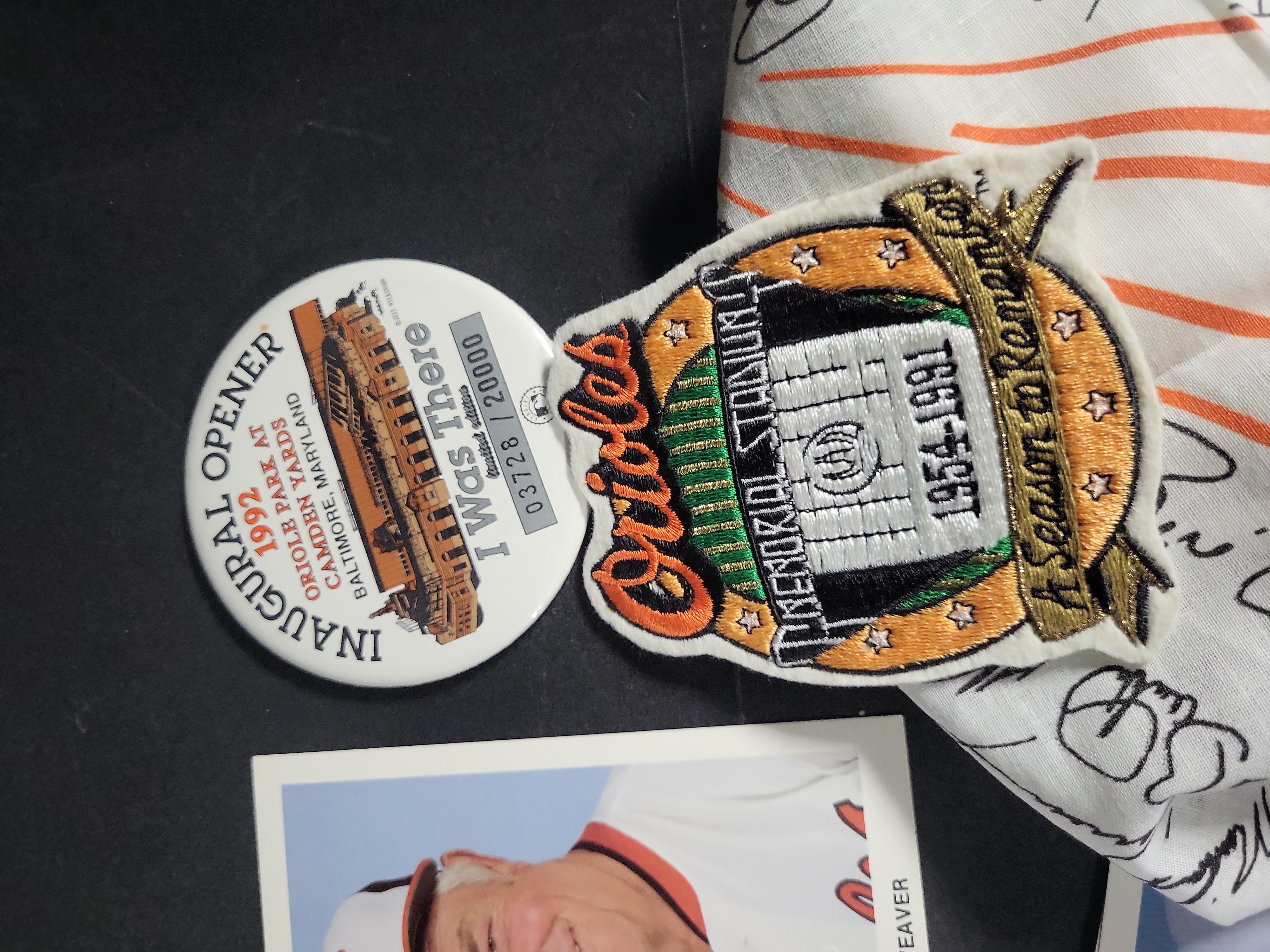 I04492 | Baltimore Orioles Souvenir Memorabilia Collection