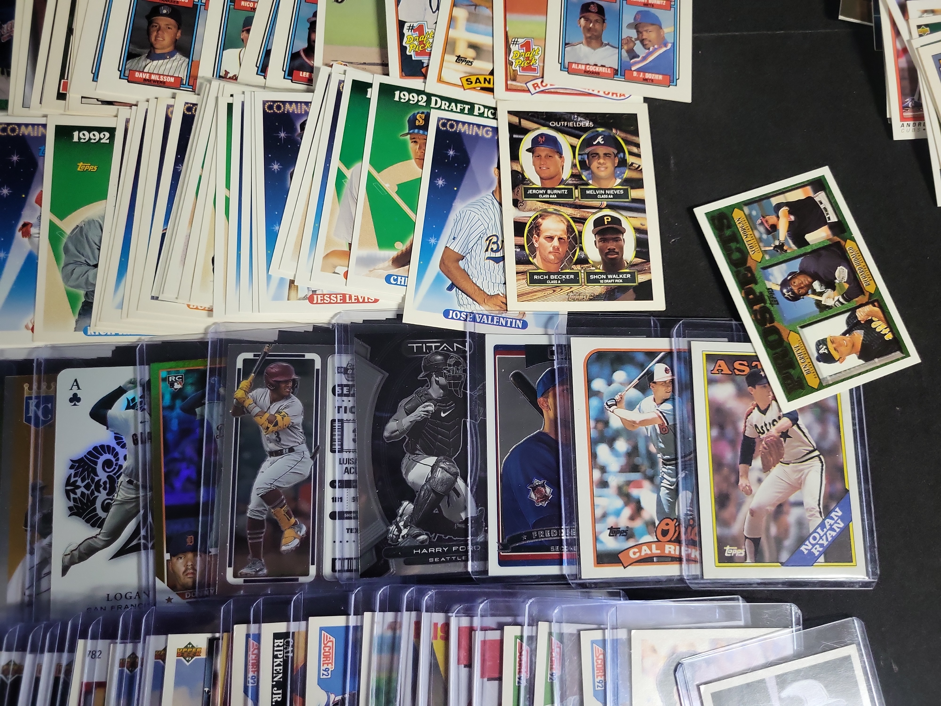 I04651 | Large Collection of Baseball Trading Cards