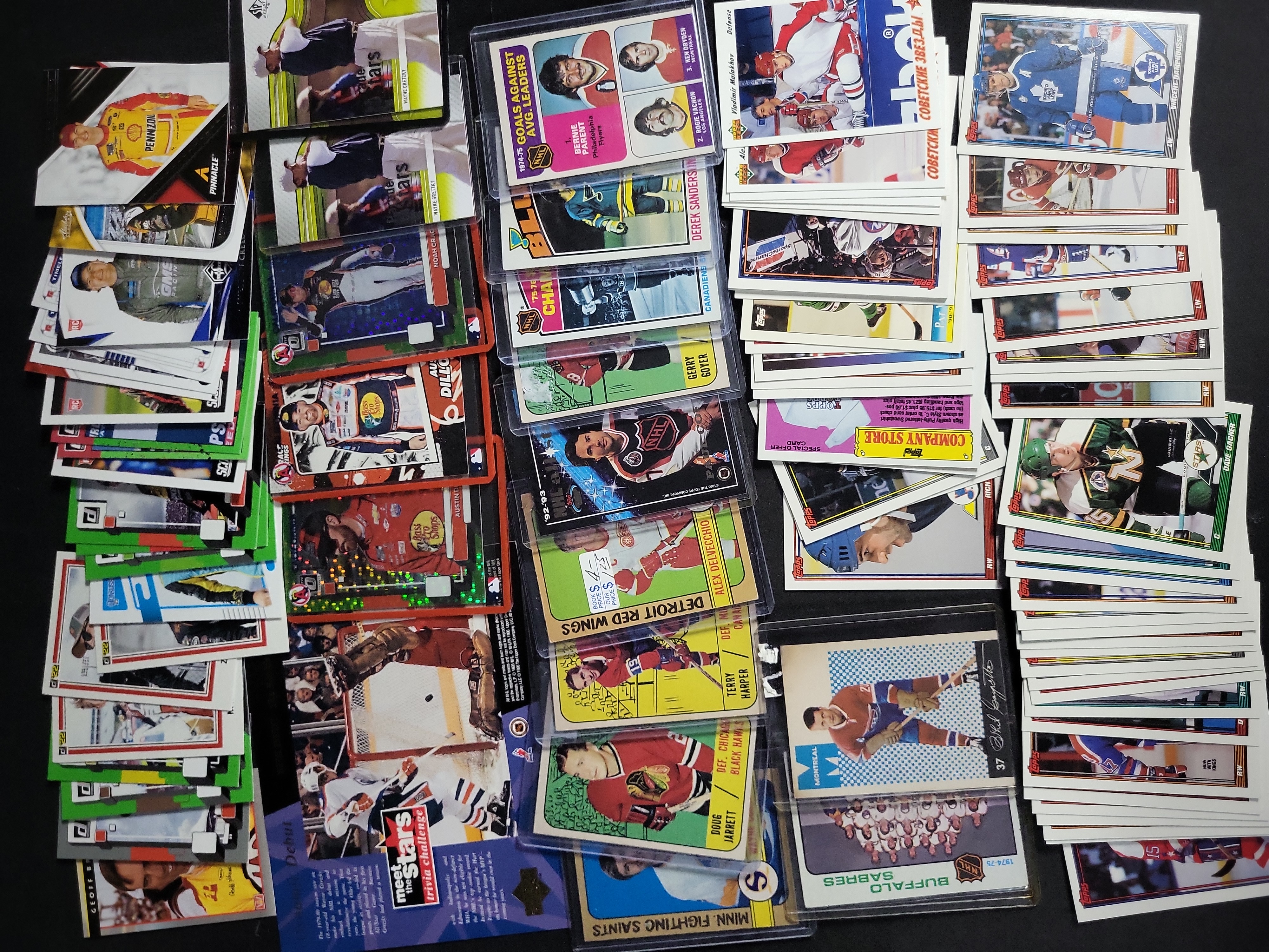 I04228 | Assorted Professional Sports Trading Cards