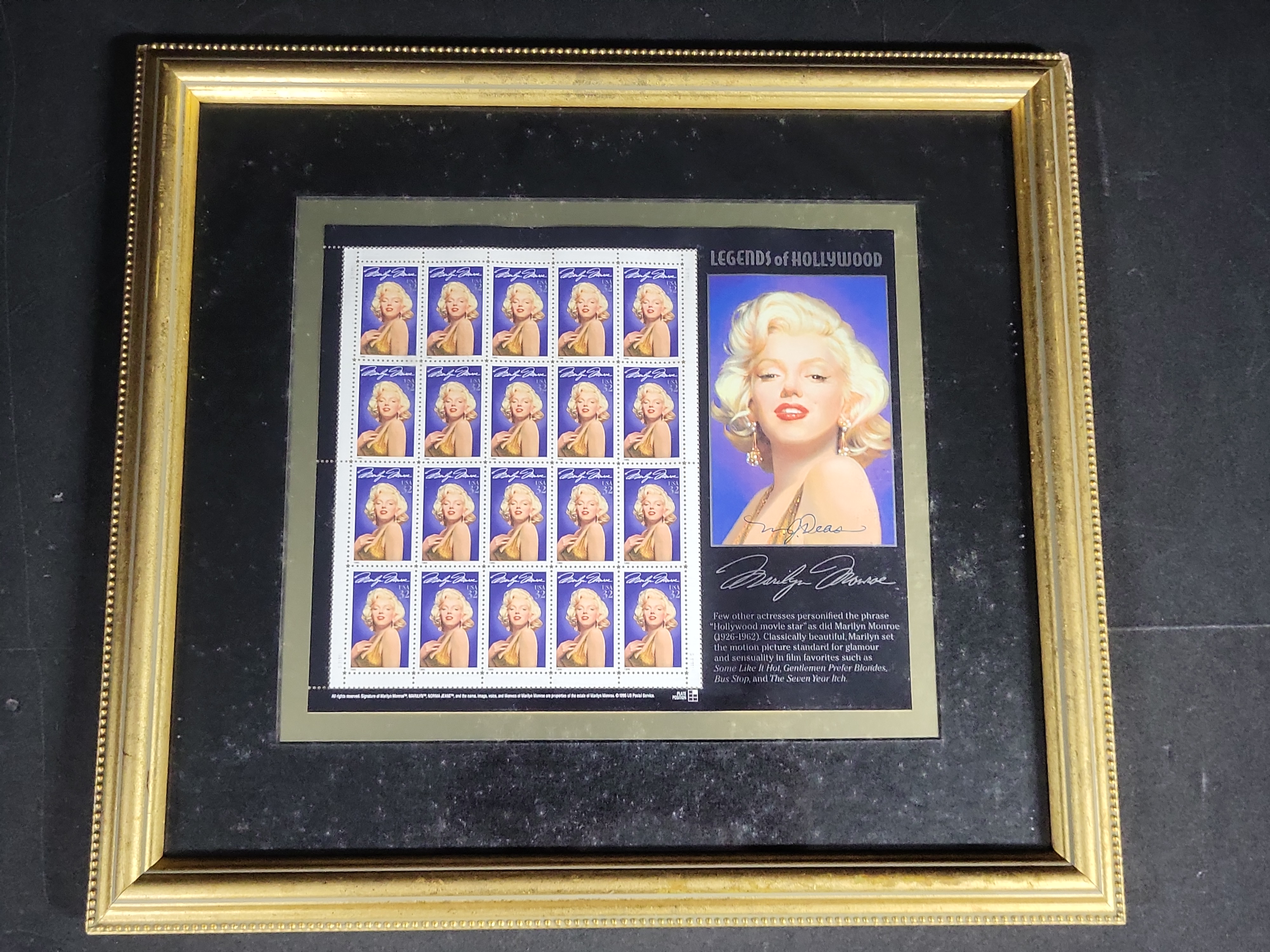 I04385 | Signed Marilyn Monroe 1995 USPS Stamp Pane