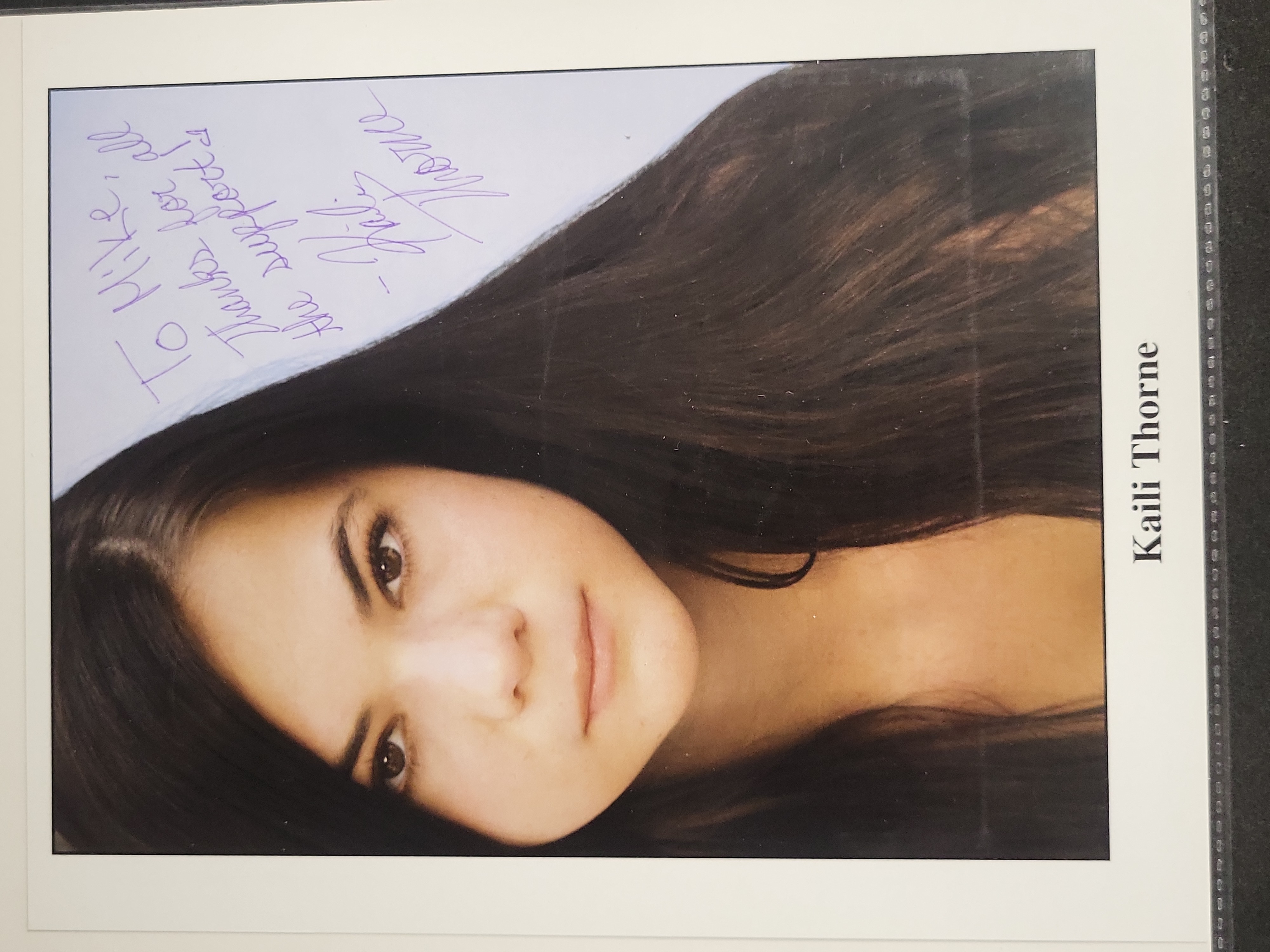 I04423 | Kaili Thorne Autographed Color Photograph
