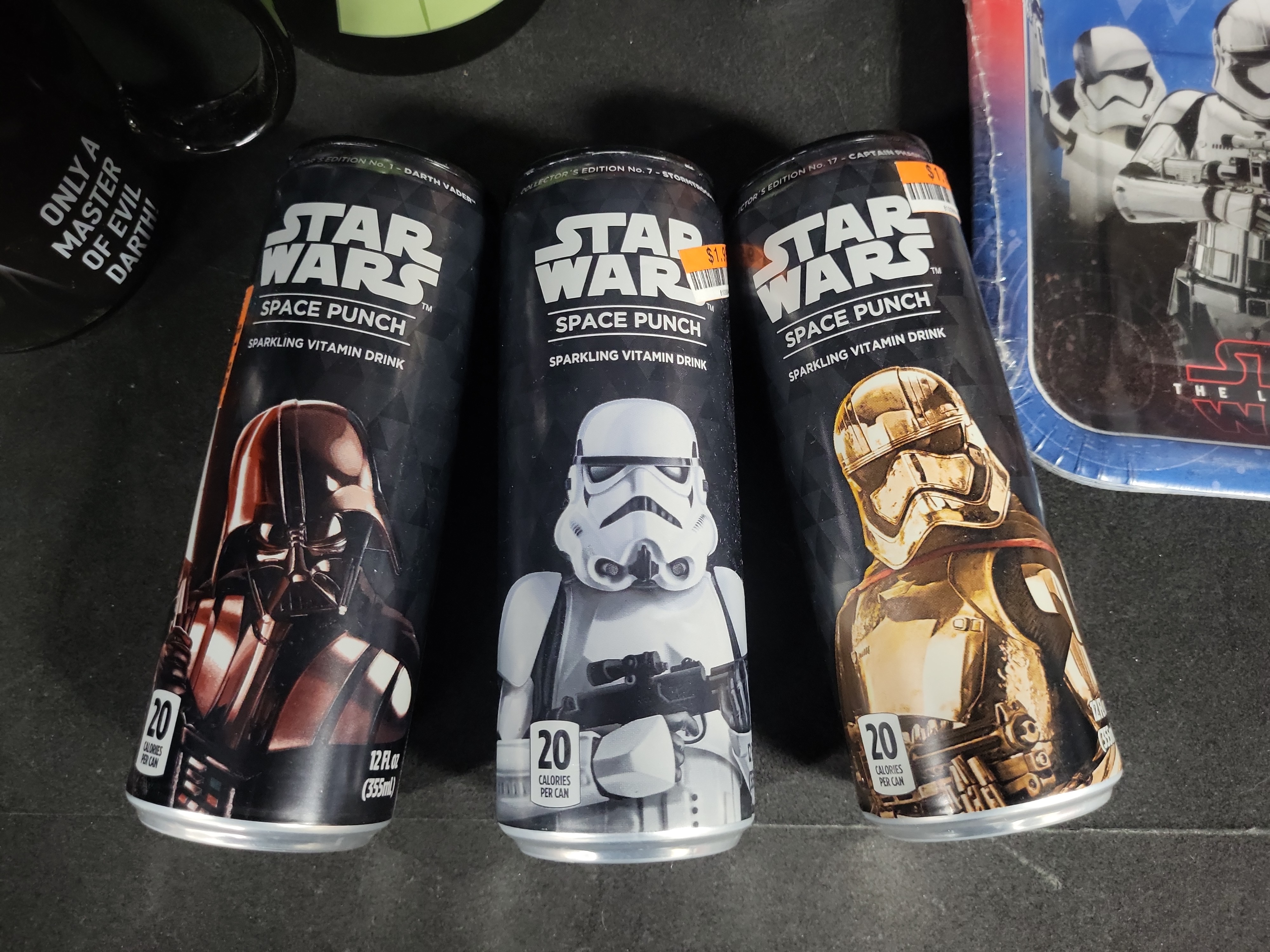 I04693 | Star Wars Collectibles and Memorabilia Assortment