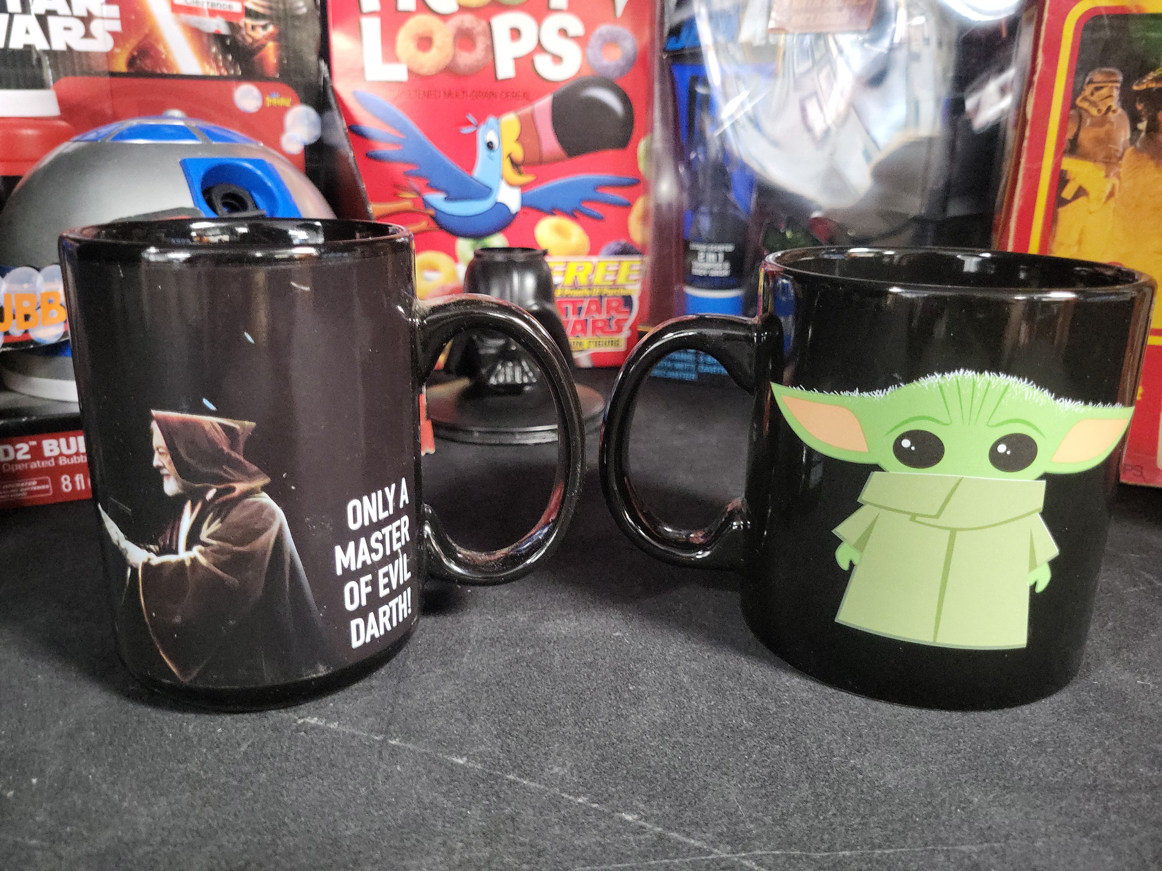 I04693 | Star Wars Collectibles and Memorabilia Assortment